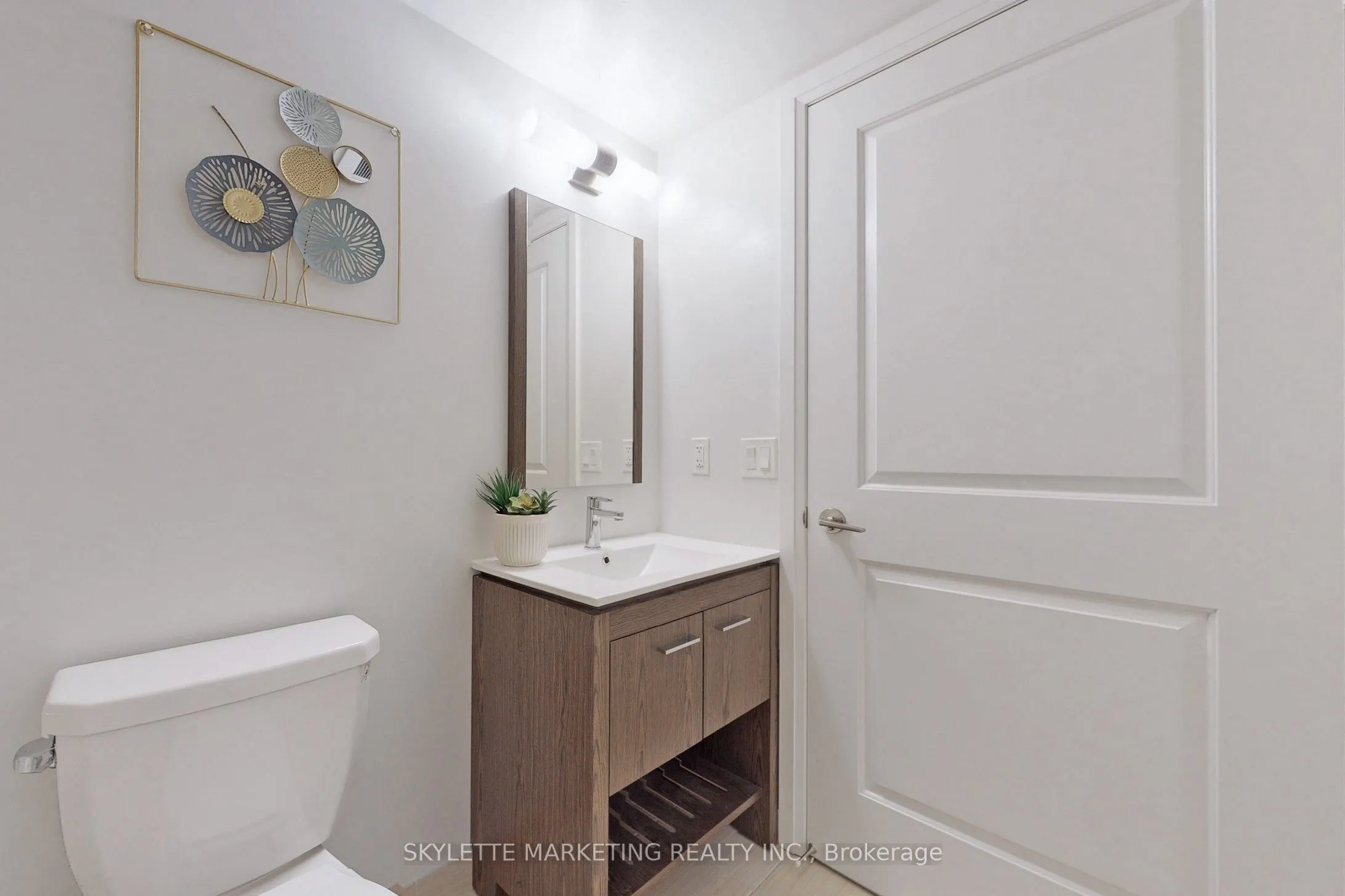 30 Meadowglen Place, #609