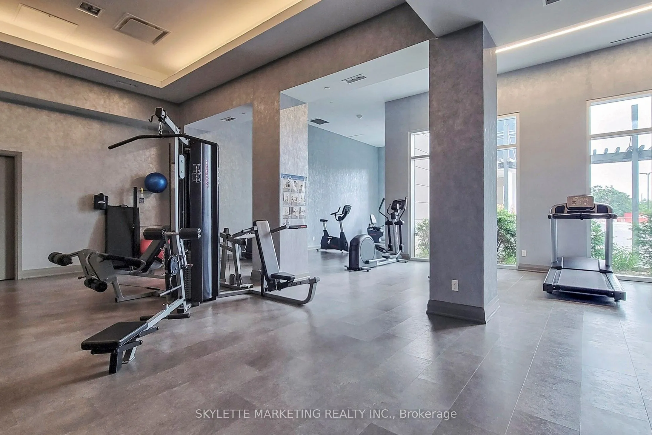 30 Meadowglen Place, #609