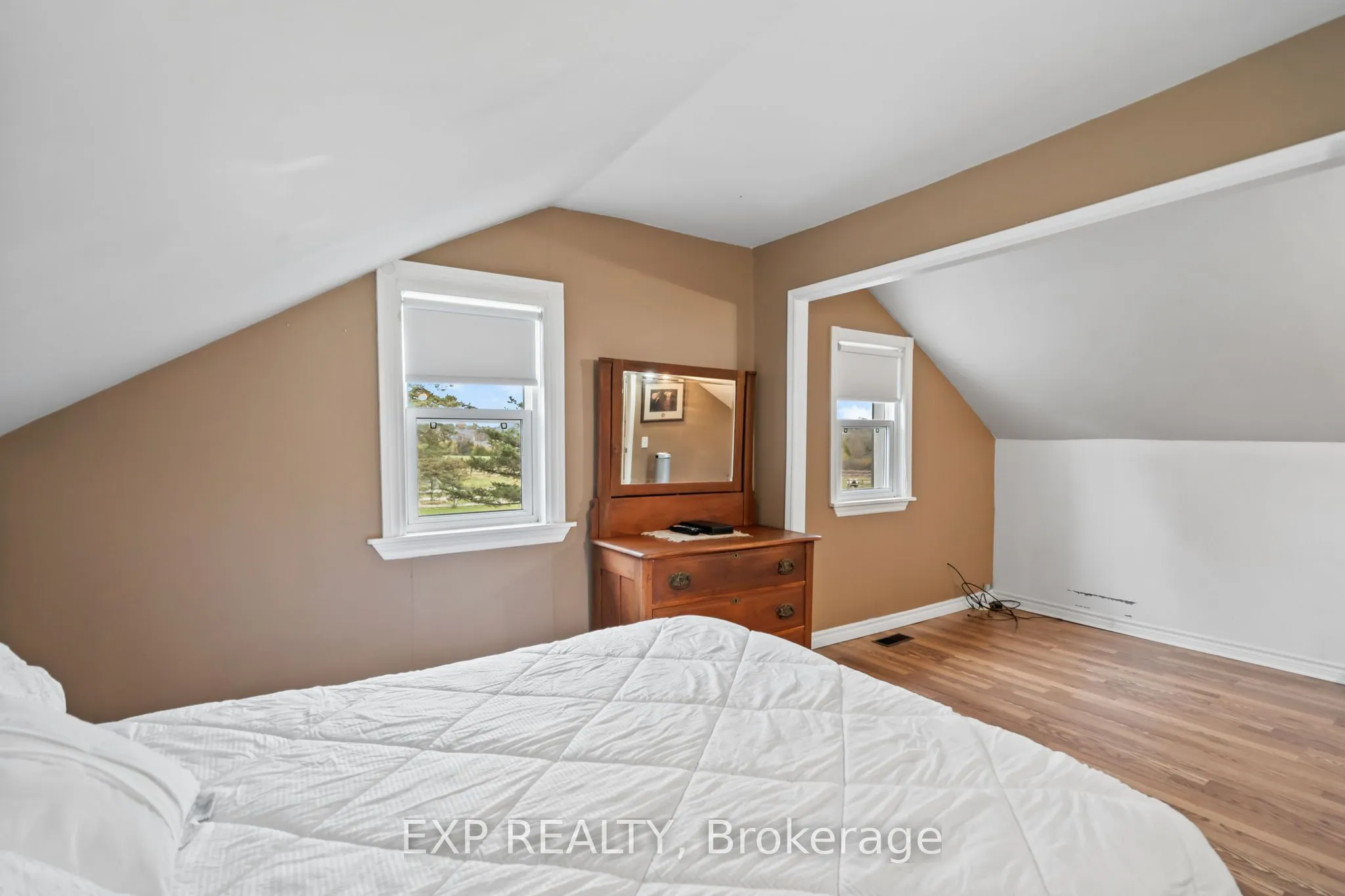 772 Townline Road W