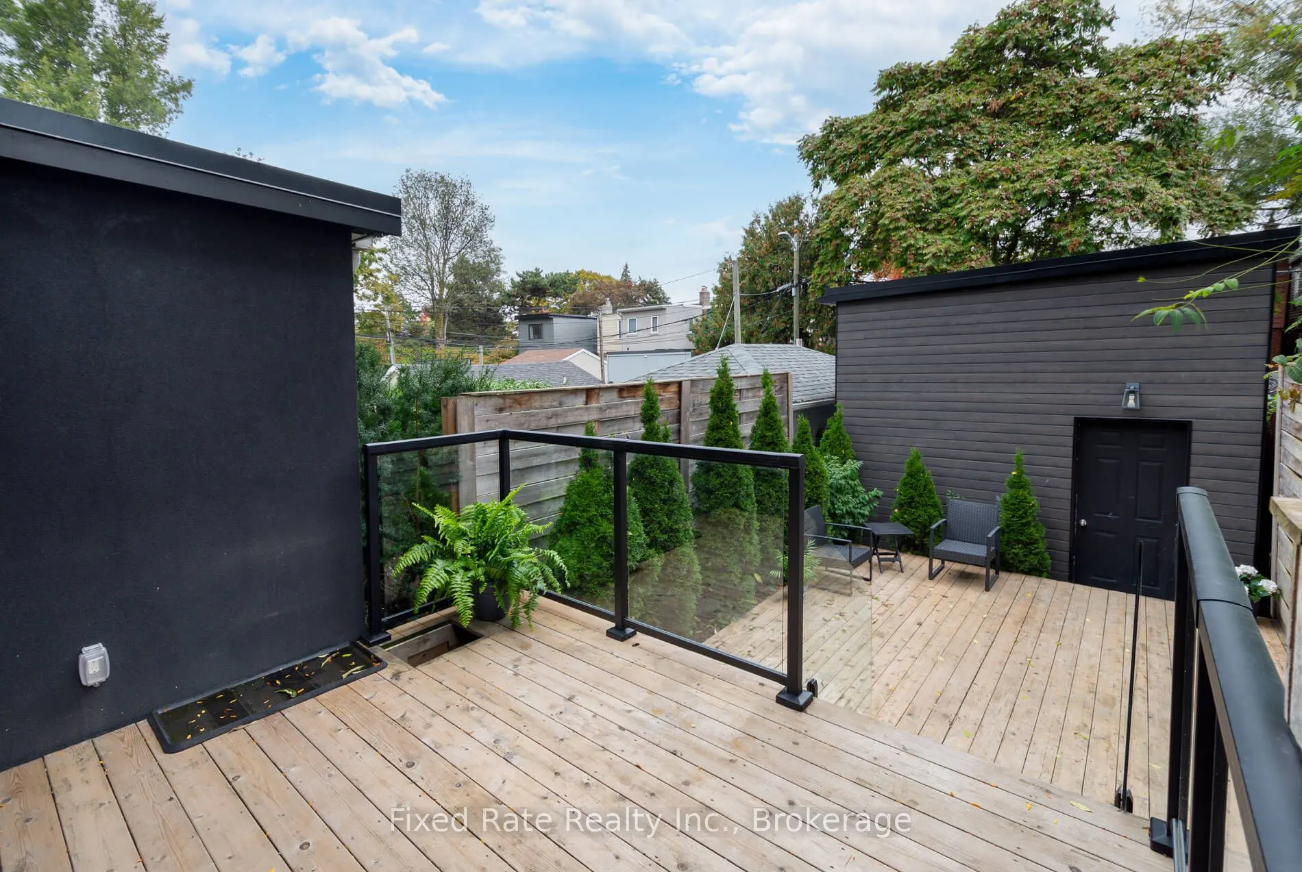 13 Larchmount Avenue