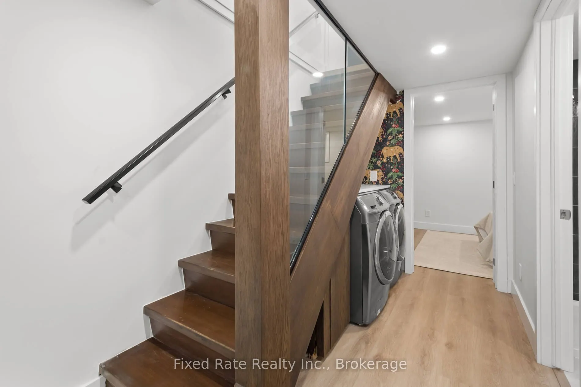 13 Larchmount Avenue