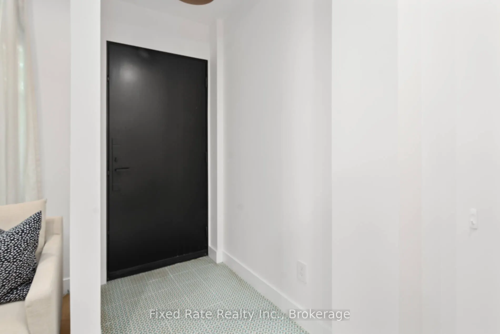 13 Larchmount Avenue
