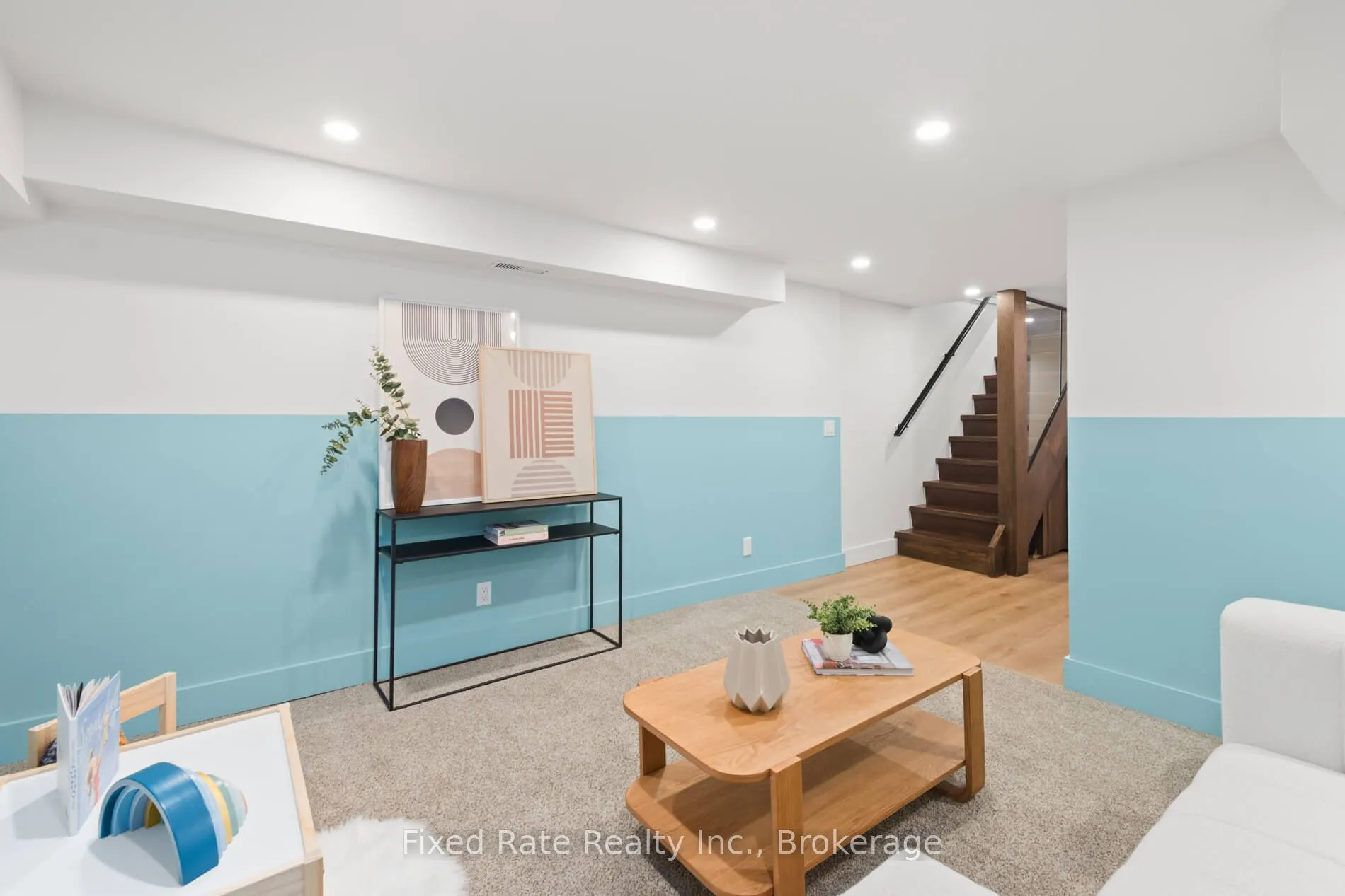 13 Larchmount Avenue