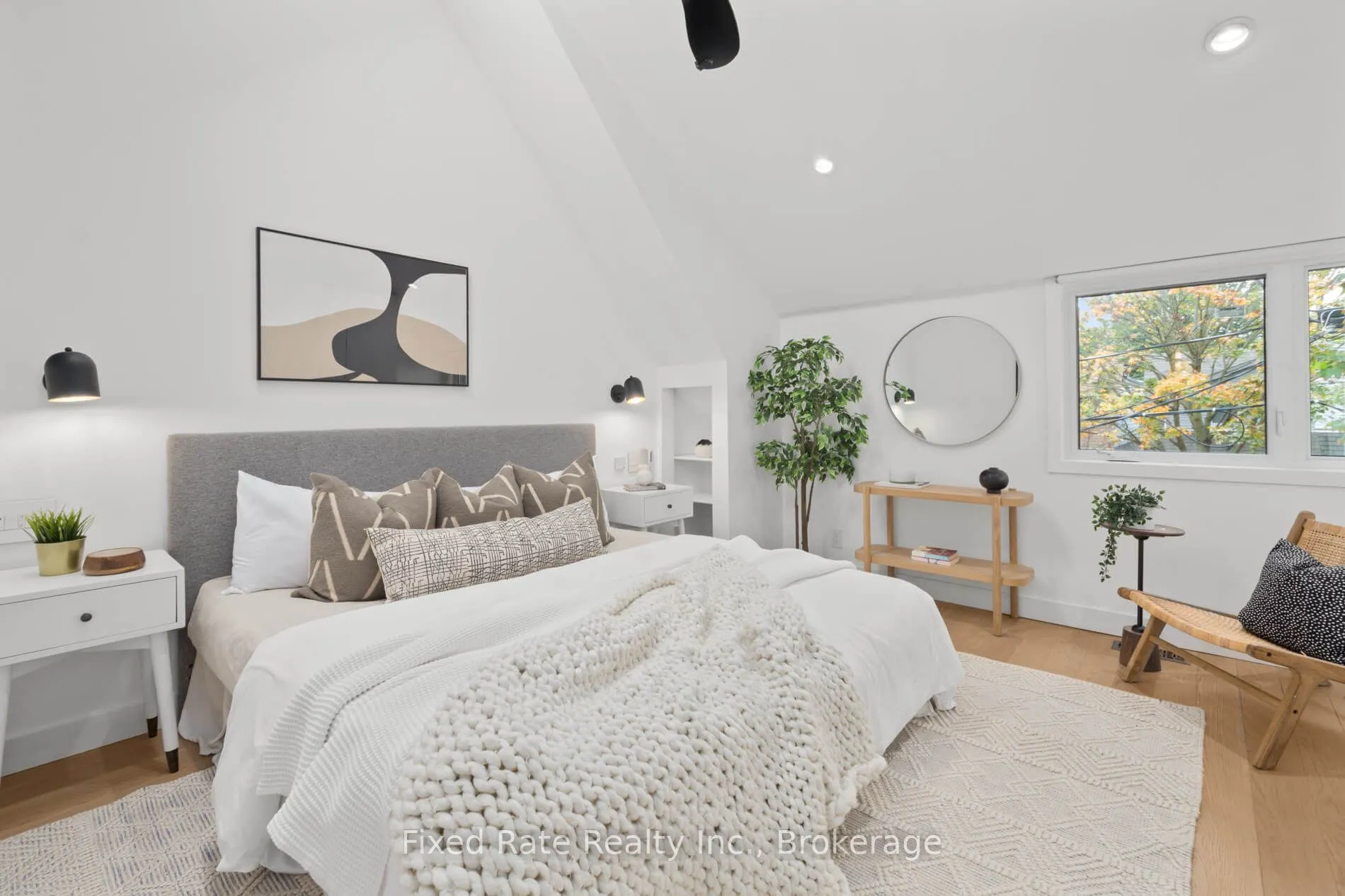13 Larchmount Avenue
