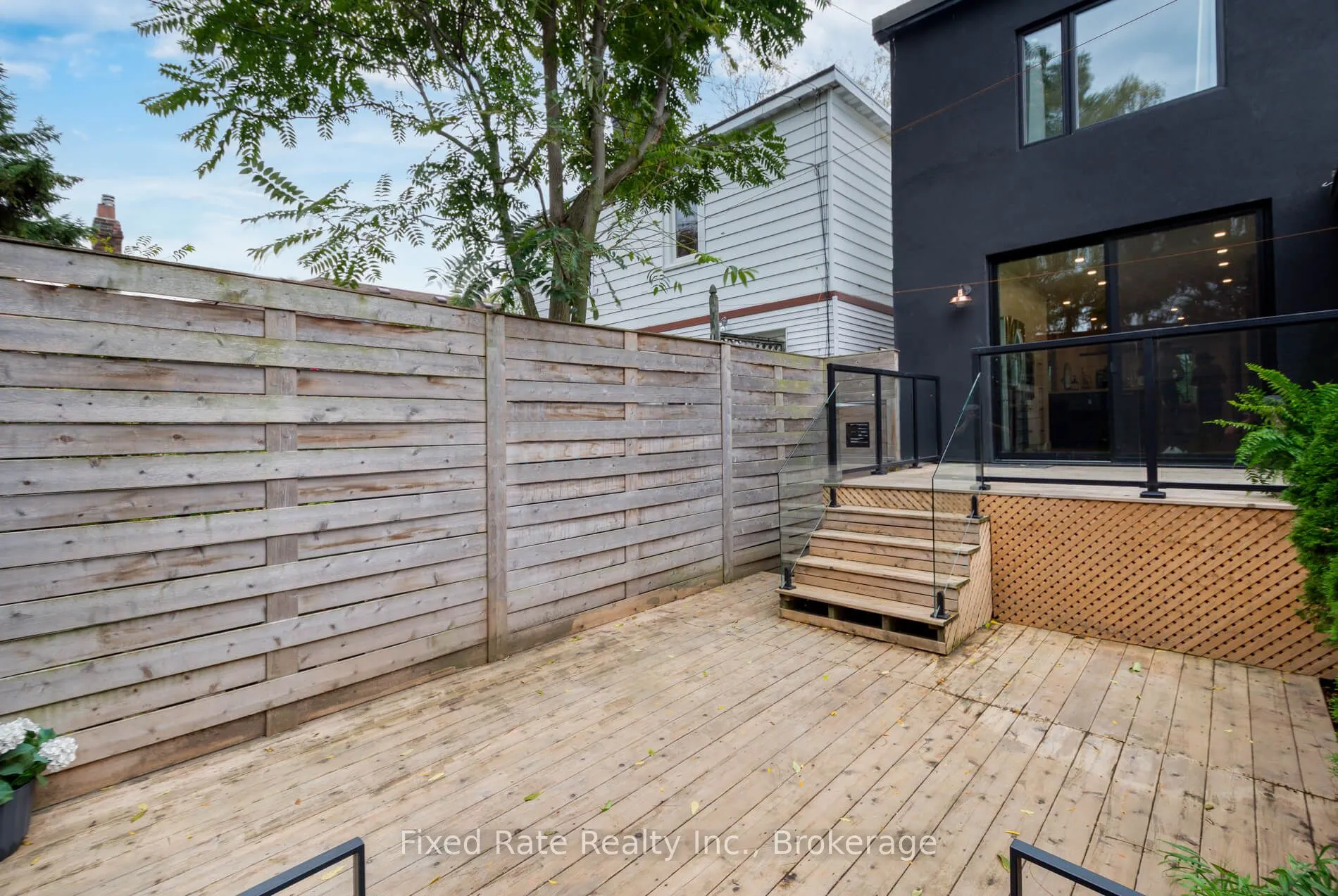 13 Larchmount Avenue
