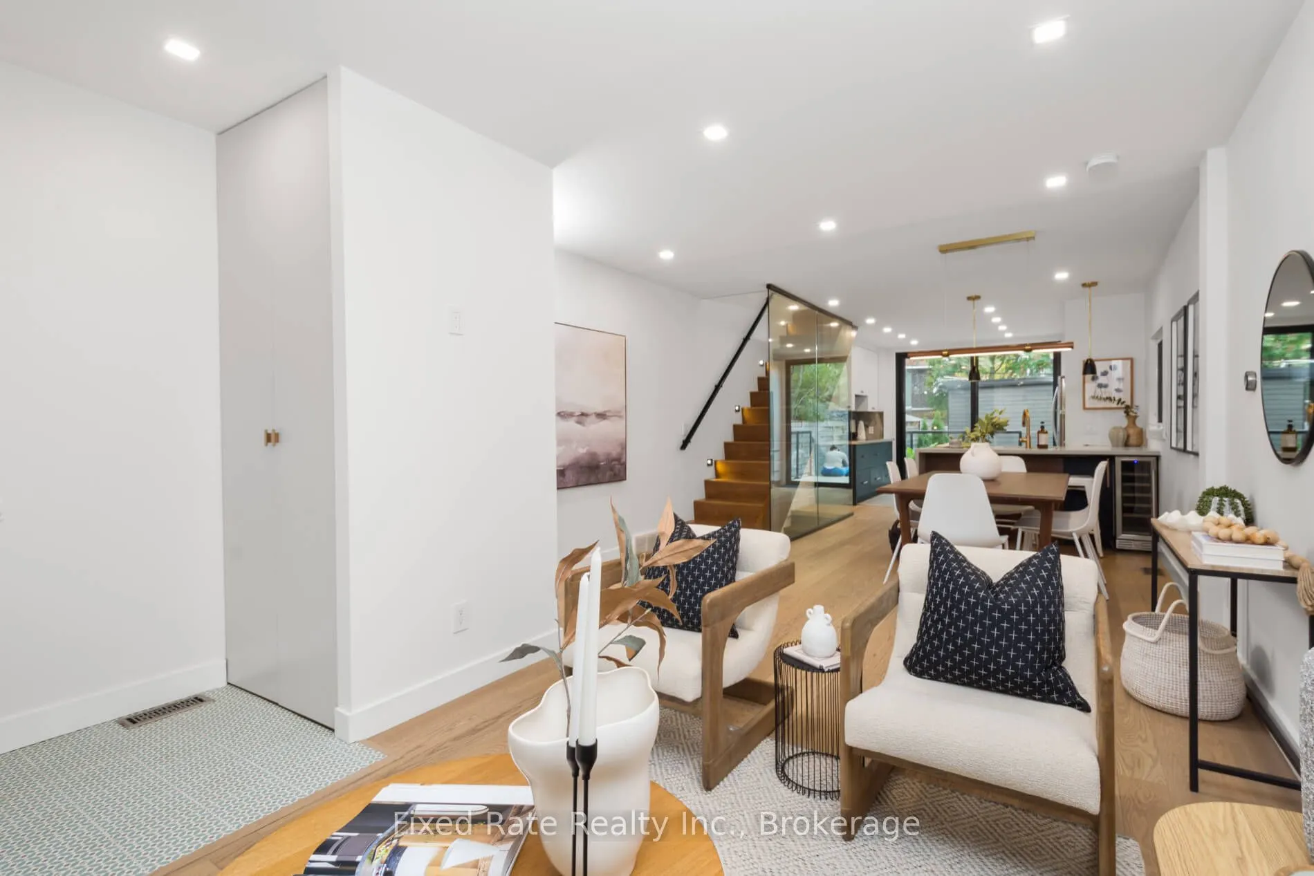 13 Larchmount Avenue