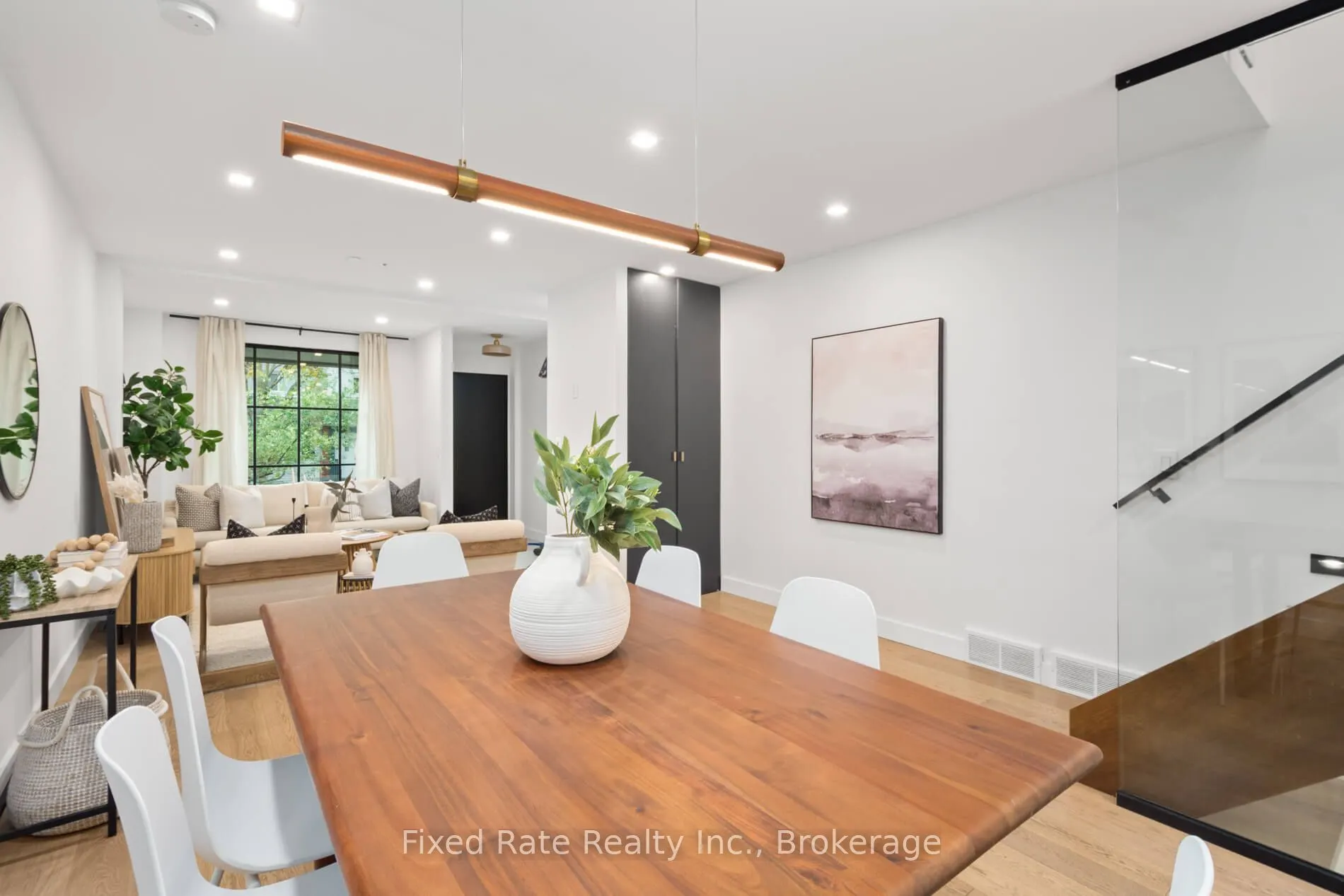 13 Larchmount Avenue