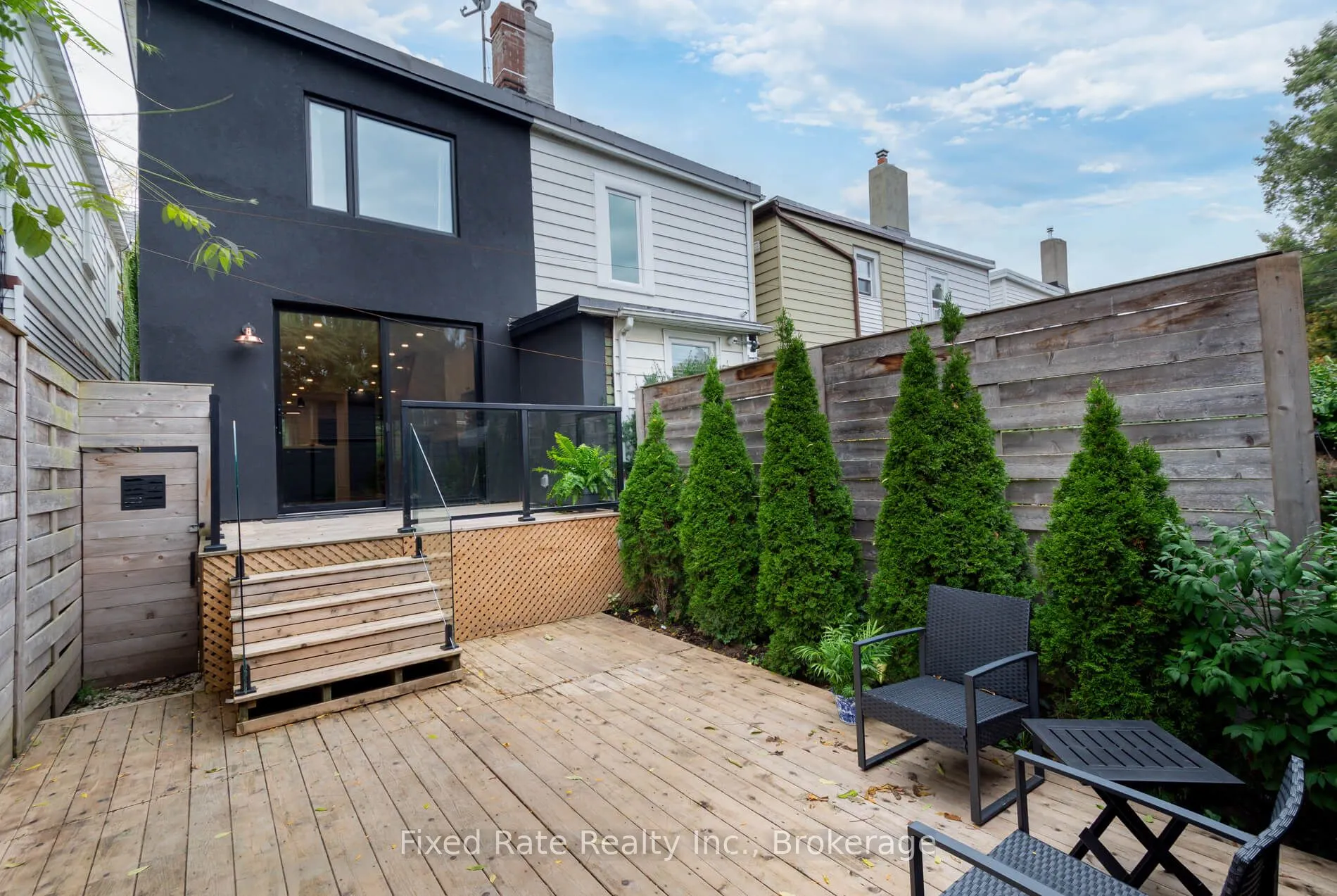 13 Larchmount Avenue