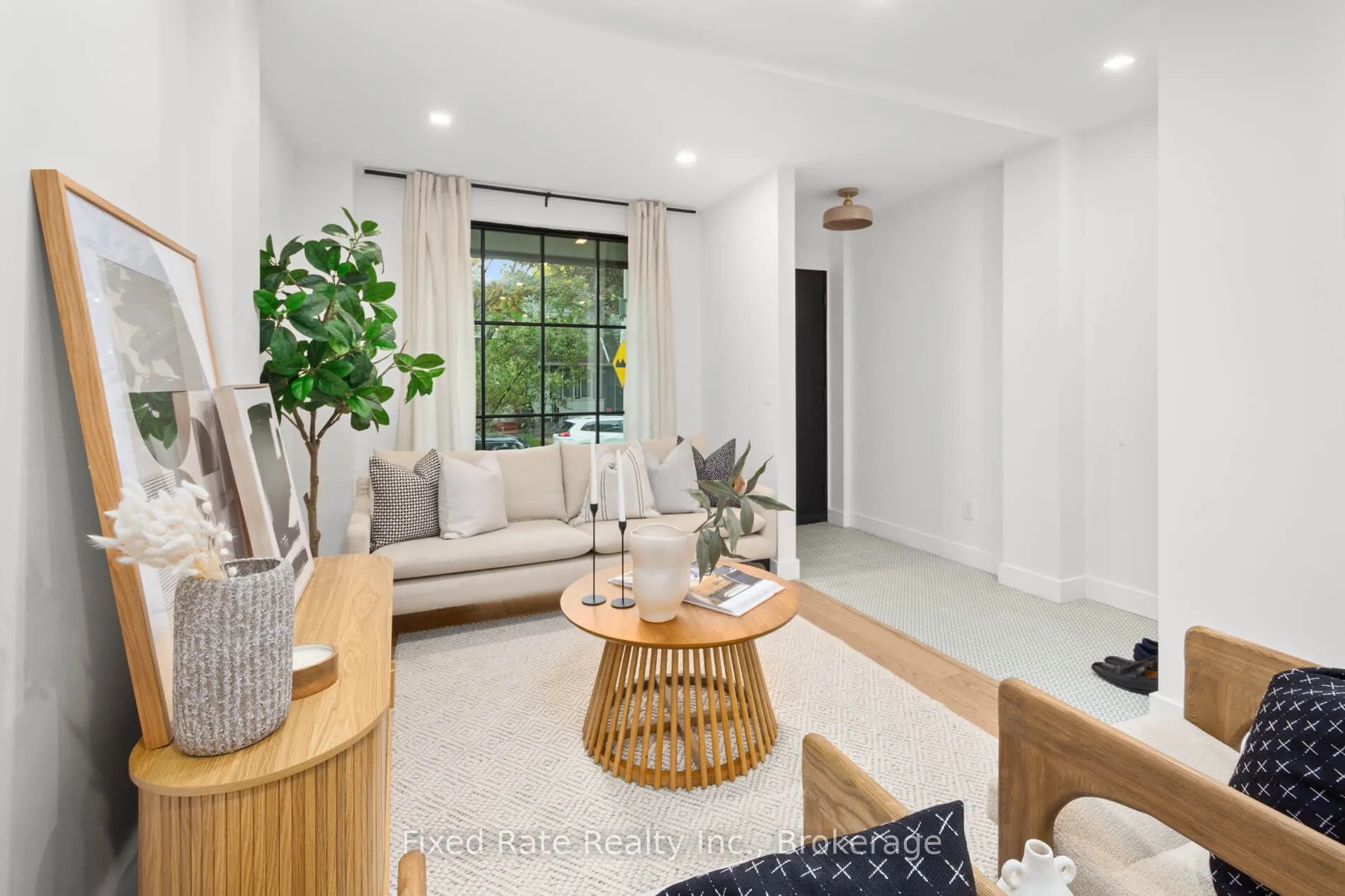 13 Larchmount Avenue