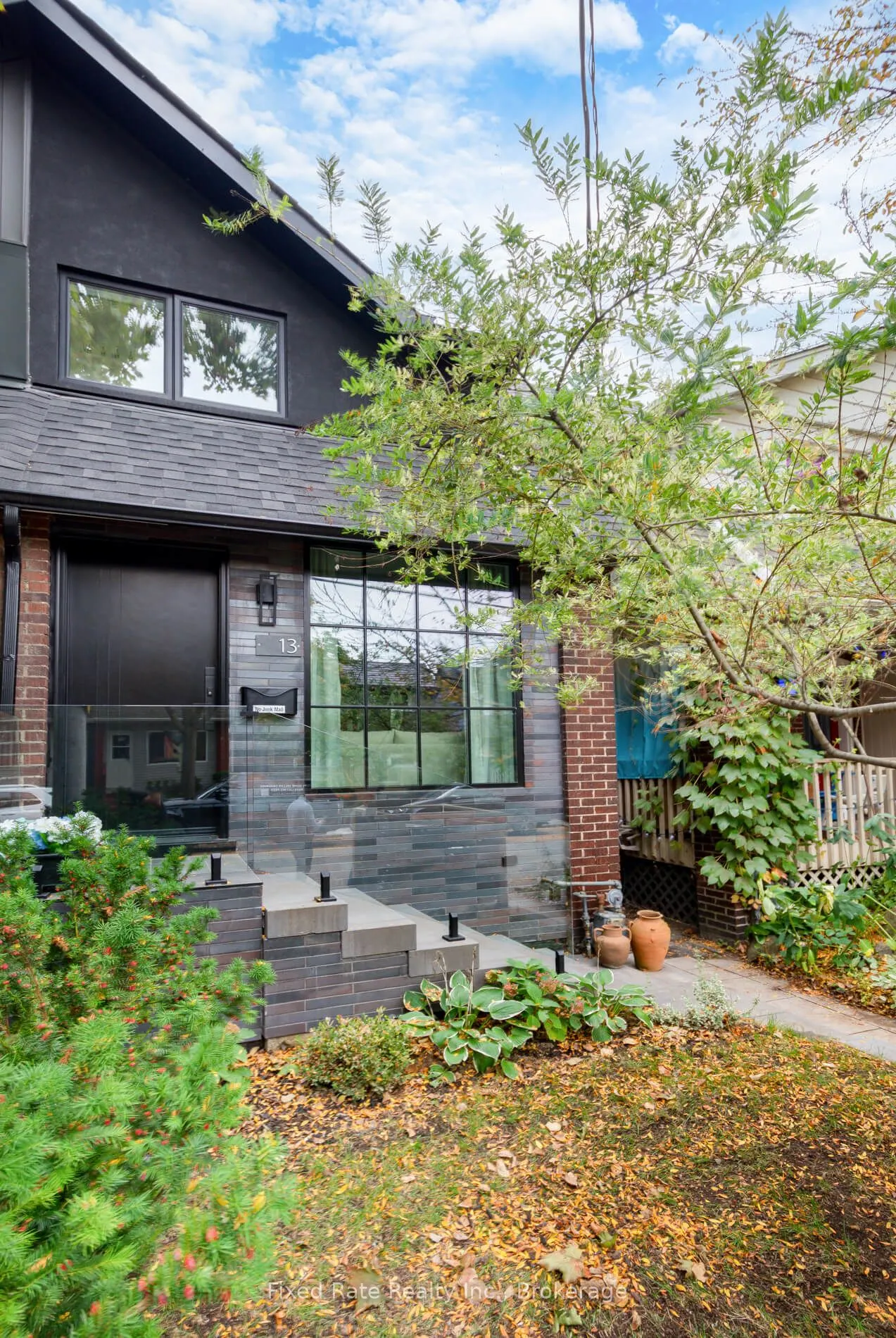 13 Larchmount Avenue