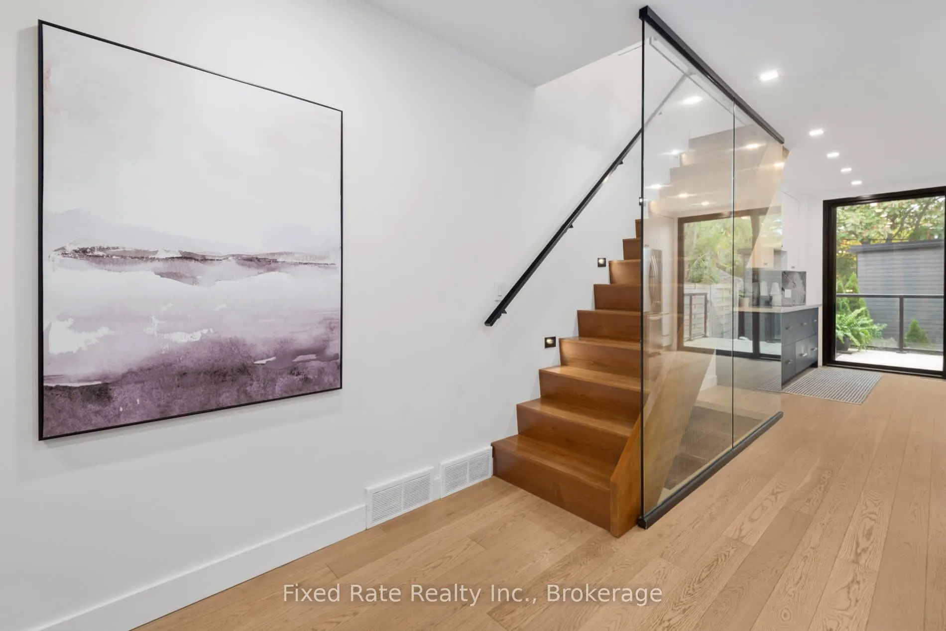 13 Larchmount Avenue