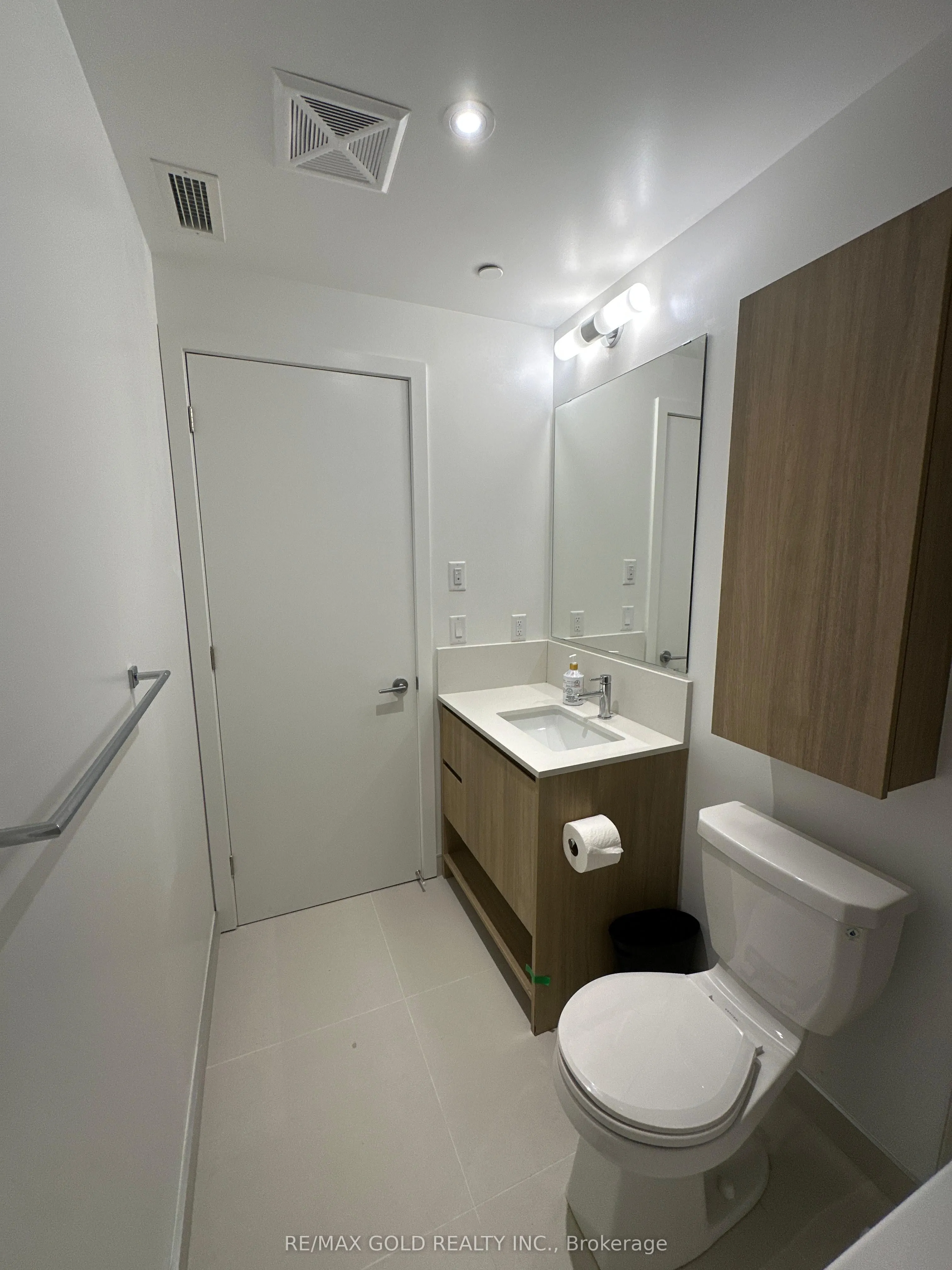1161 Kingston Road, #507