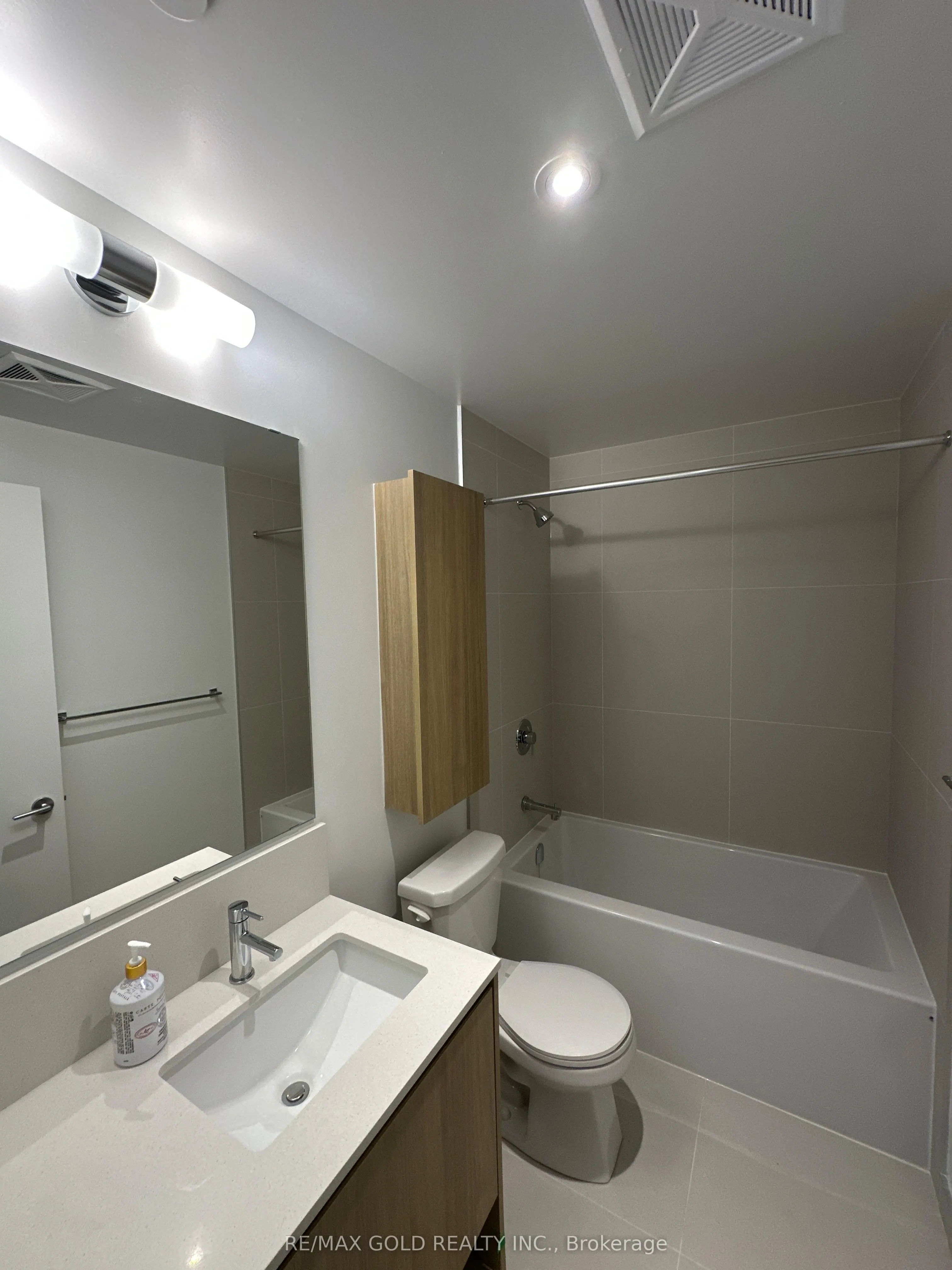 1161 Kingston Road, #507