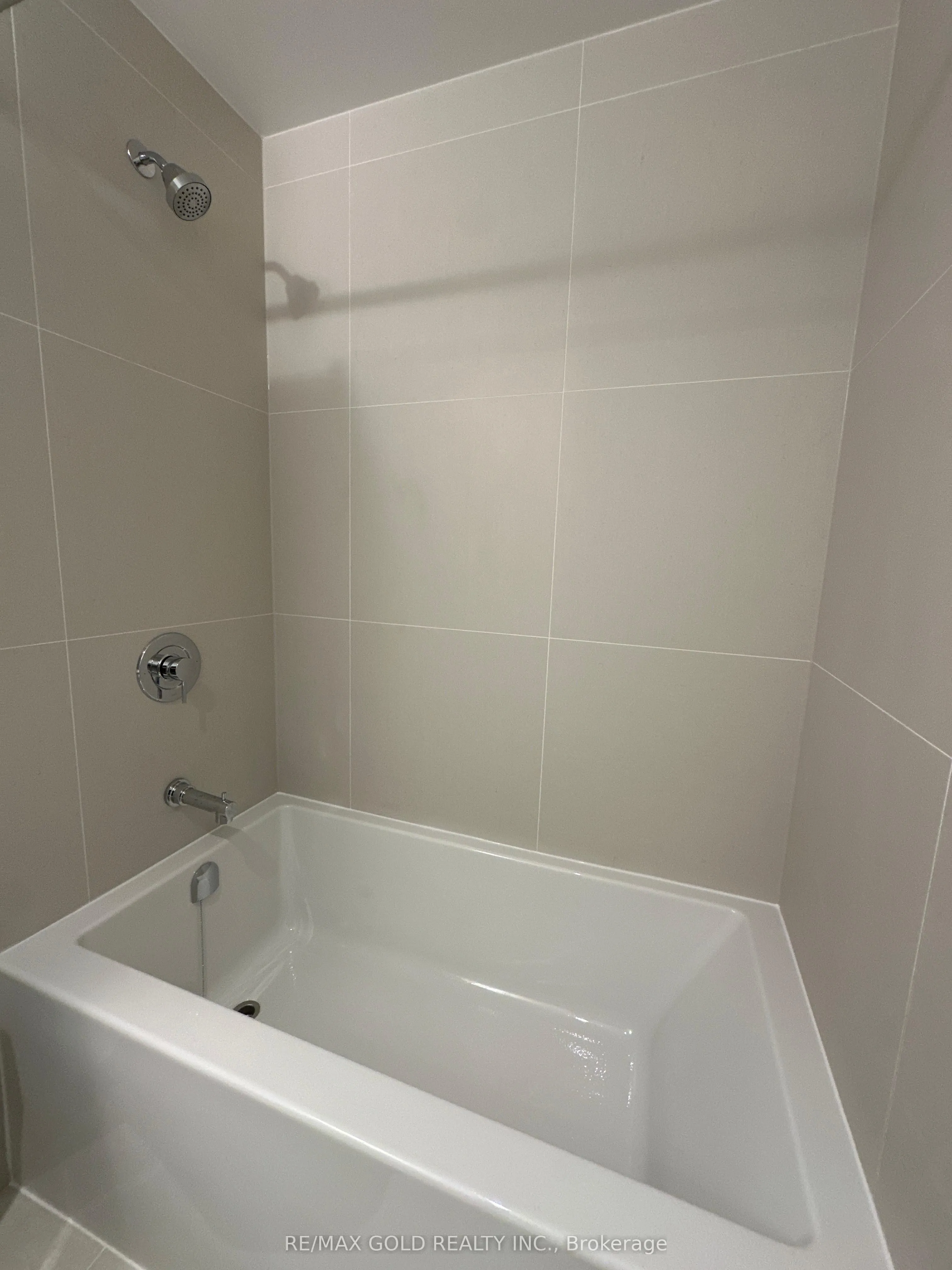1161 Kingston Road, #507