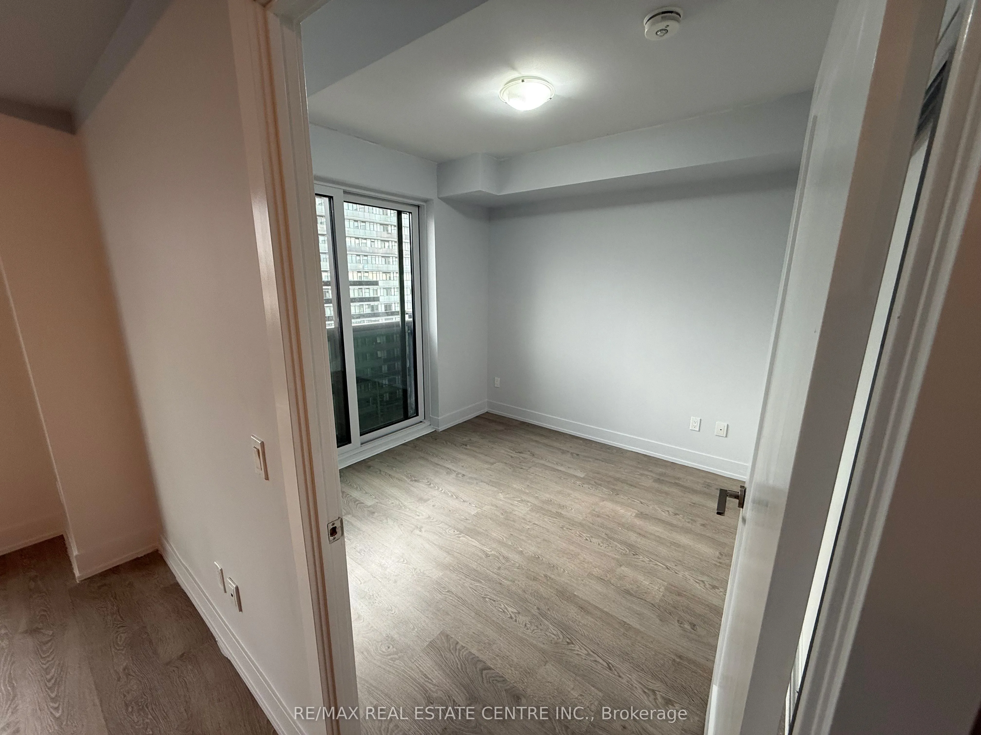 2550 Simcoe Street, #1213