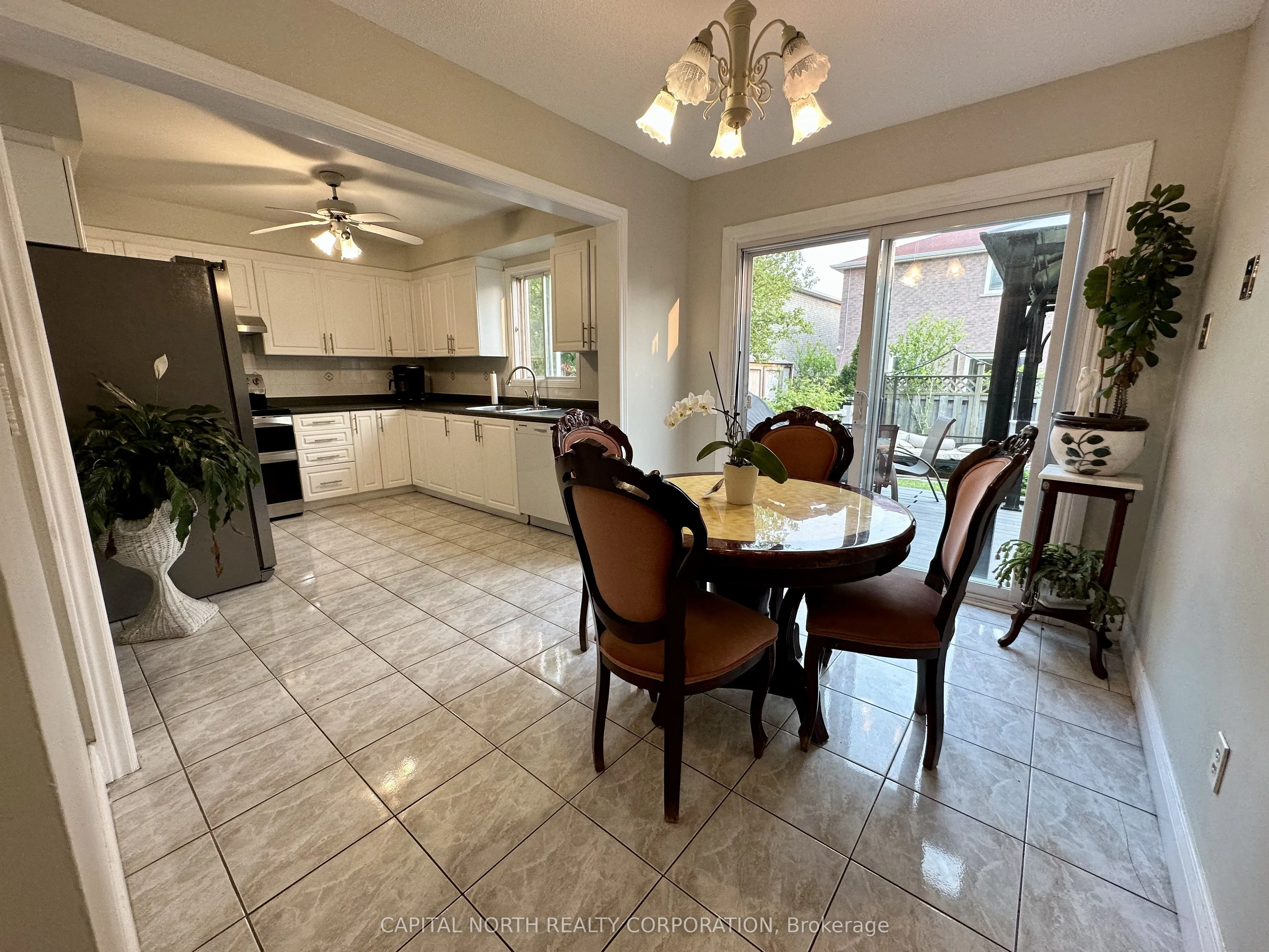 2366 Denvale Drive W, #Upper