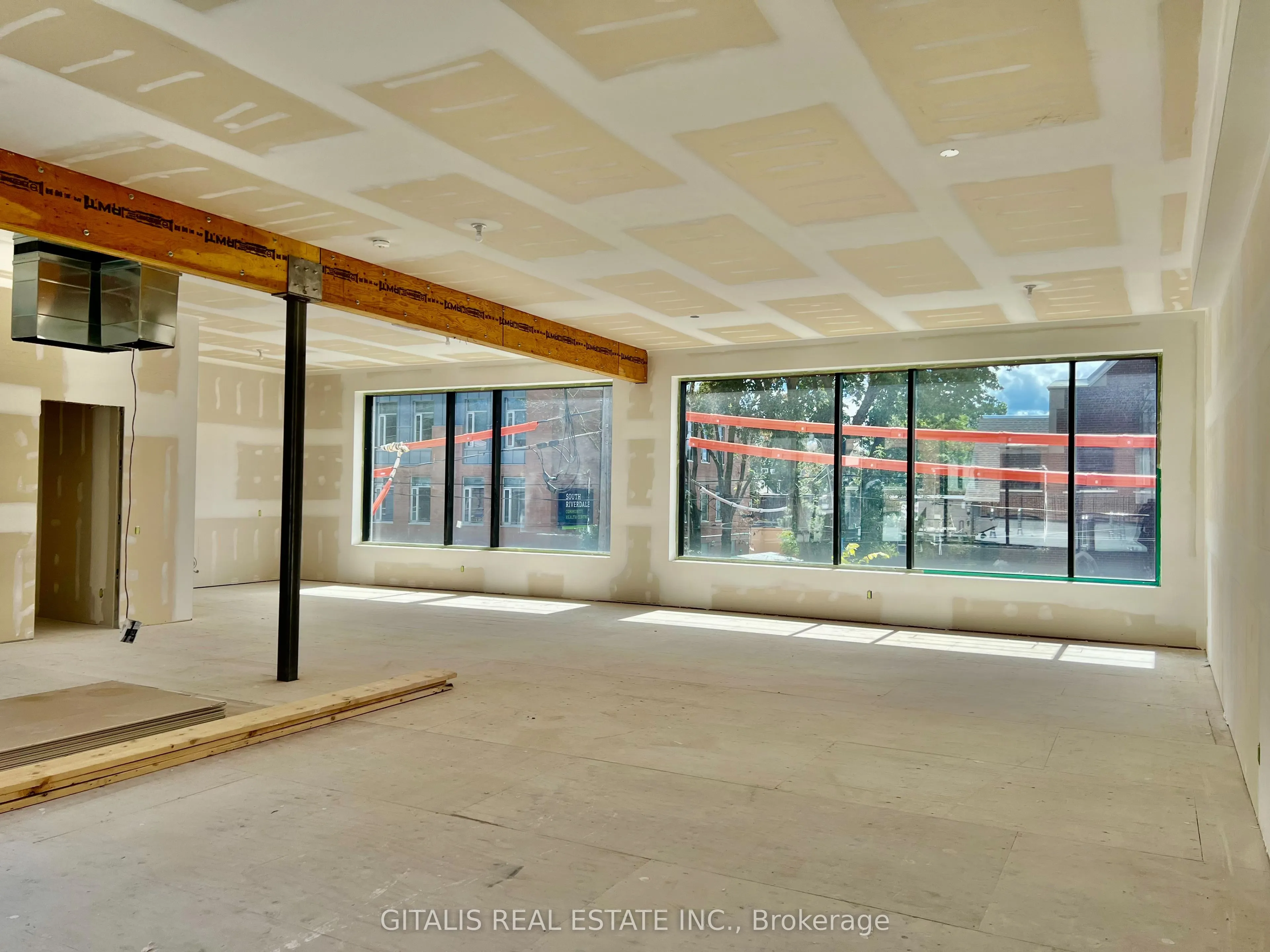 980 Queen Street E, #200