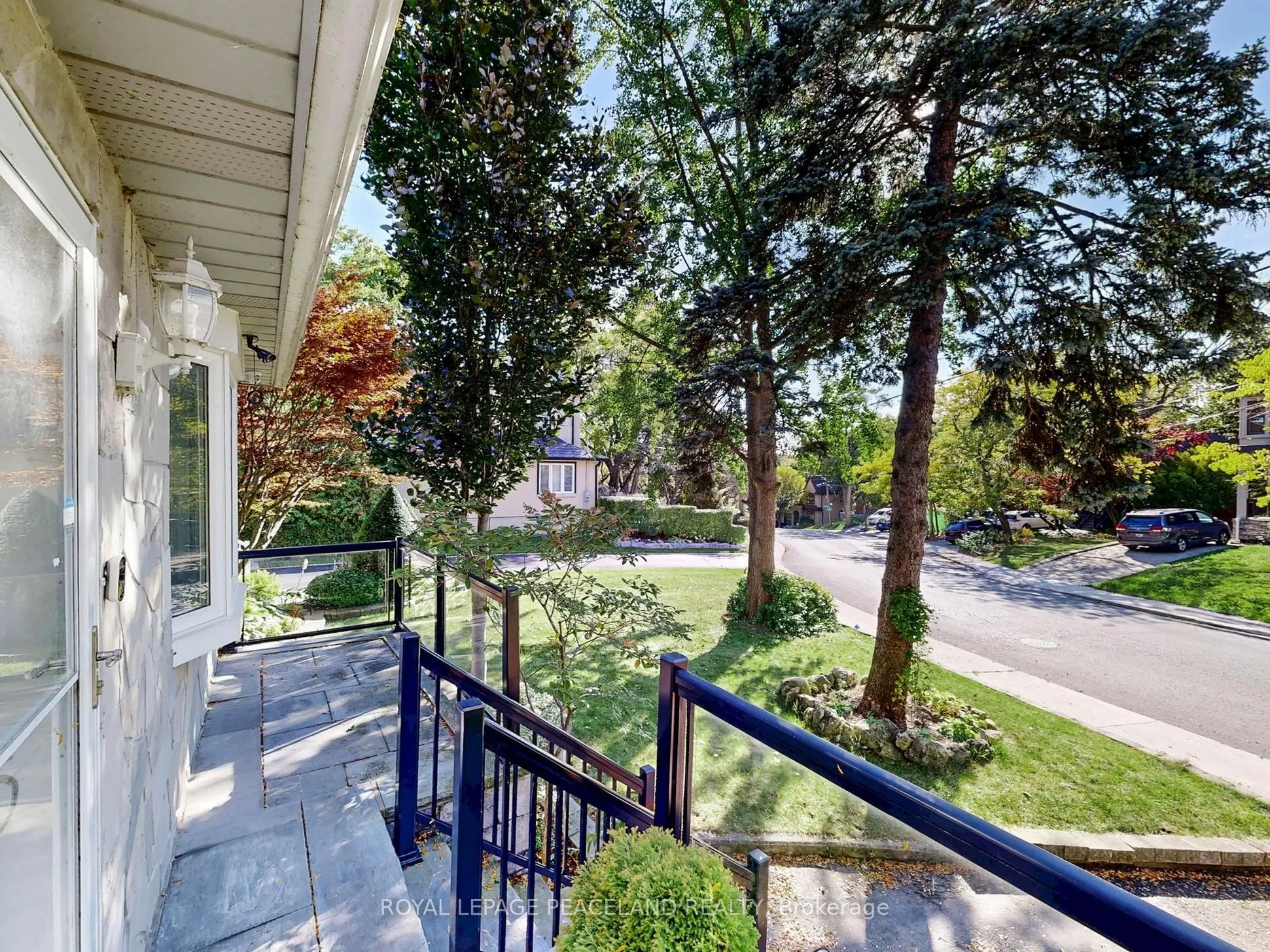 139 Scarboro Crescent