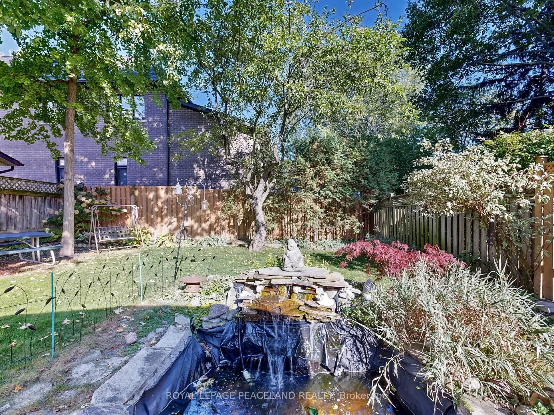 139 Scarboro Crescent