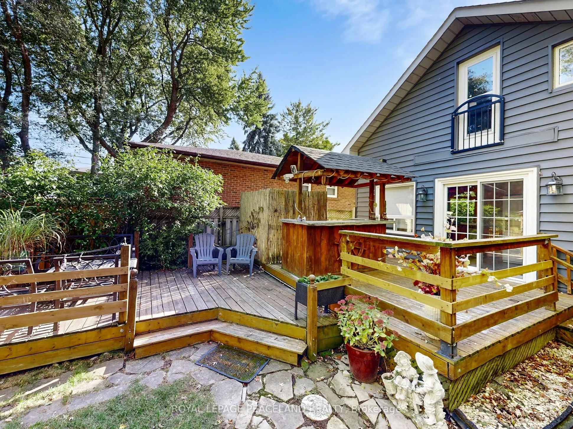 139 Scarboro Crescent