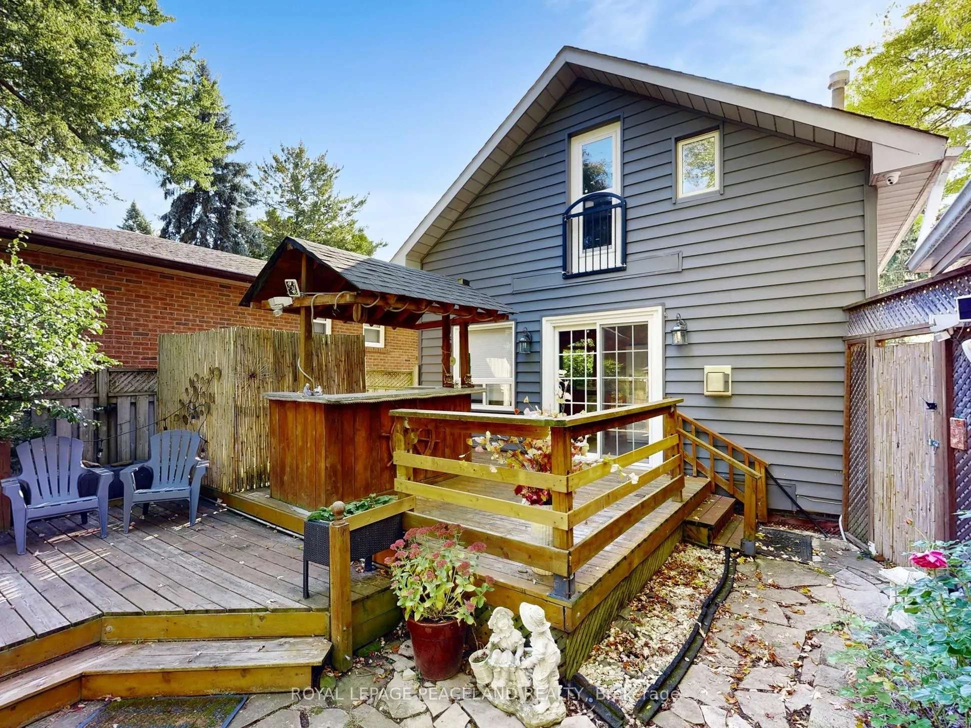 139 Scarboro Crescent