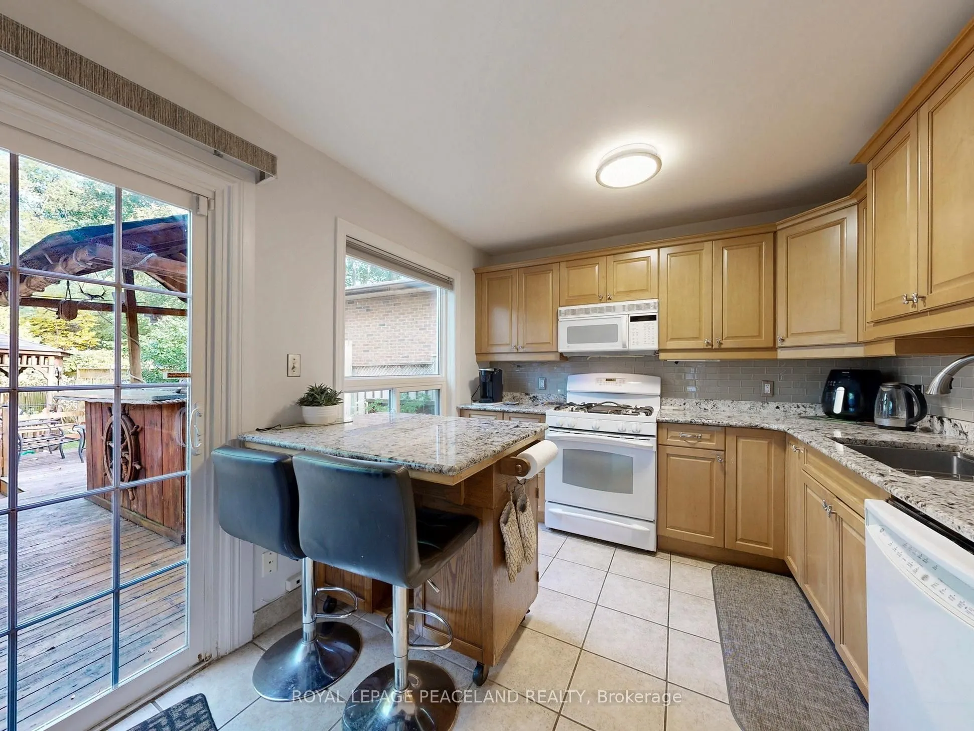 139 Scarboro Crescent