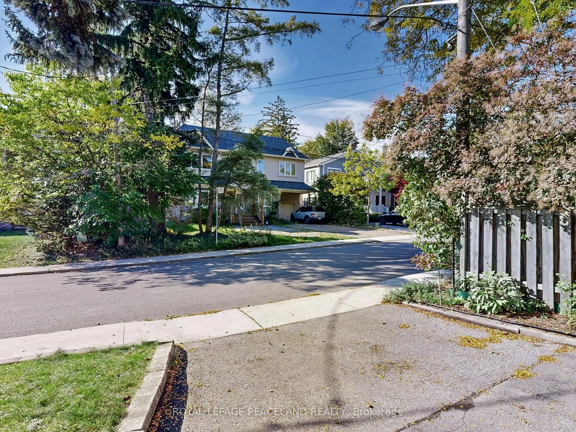 139 Scarboro Crescent