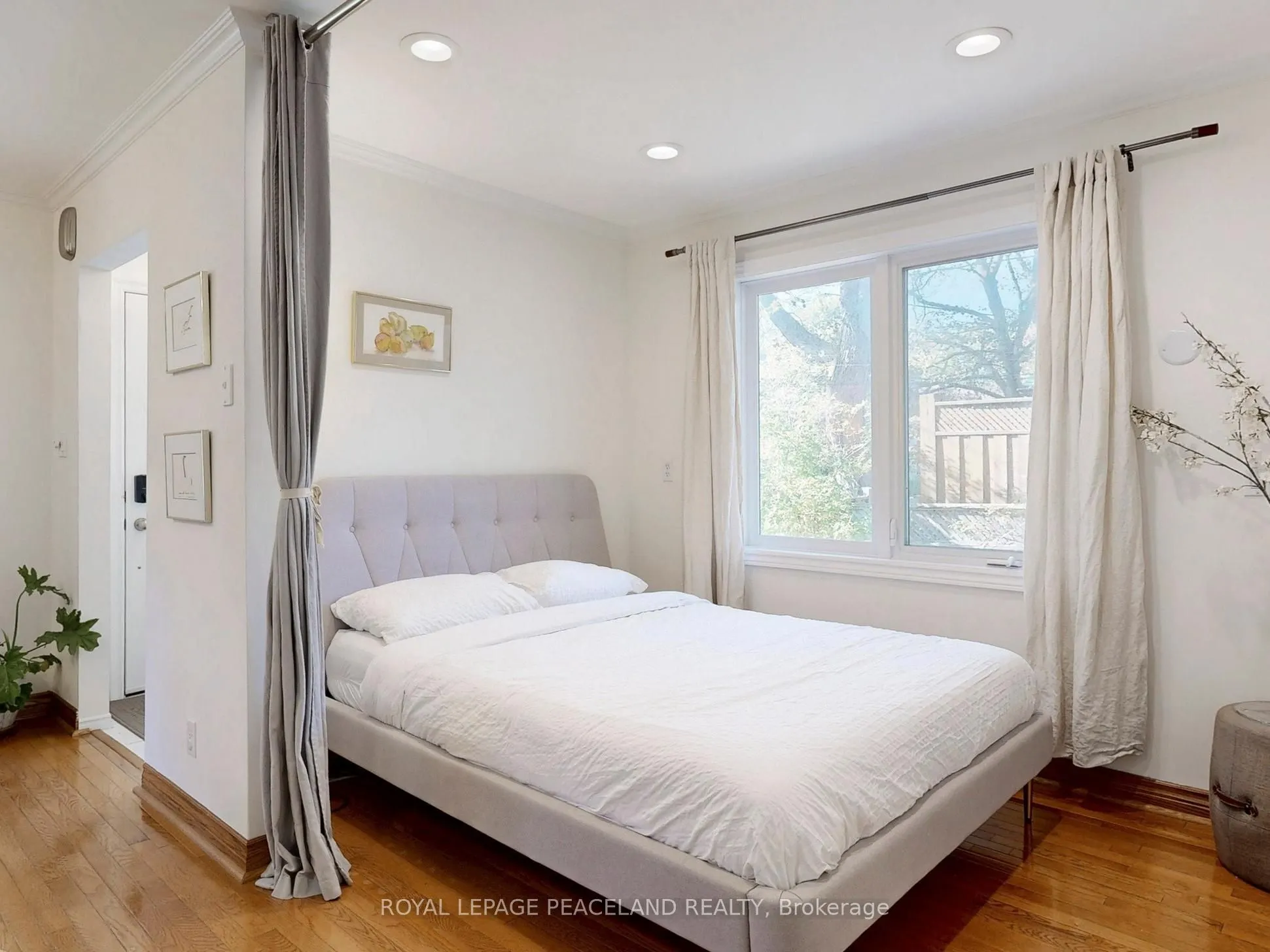 139 Scarboro Crescent
