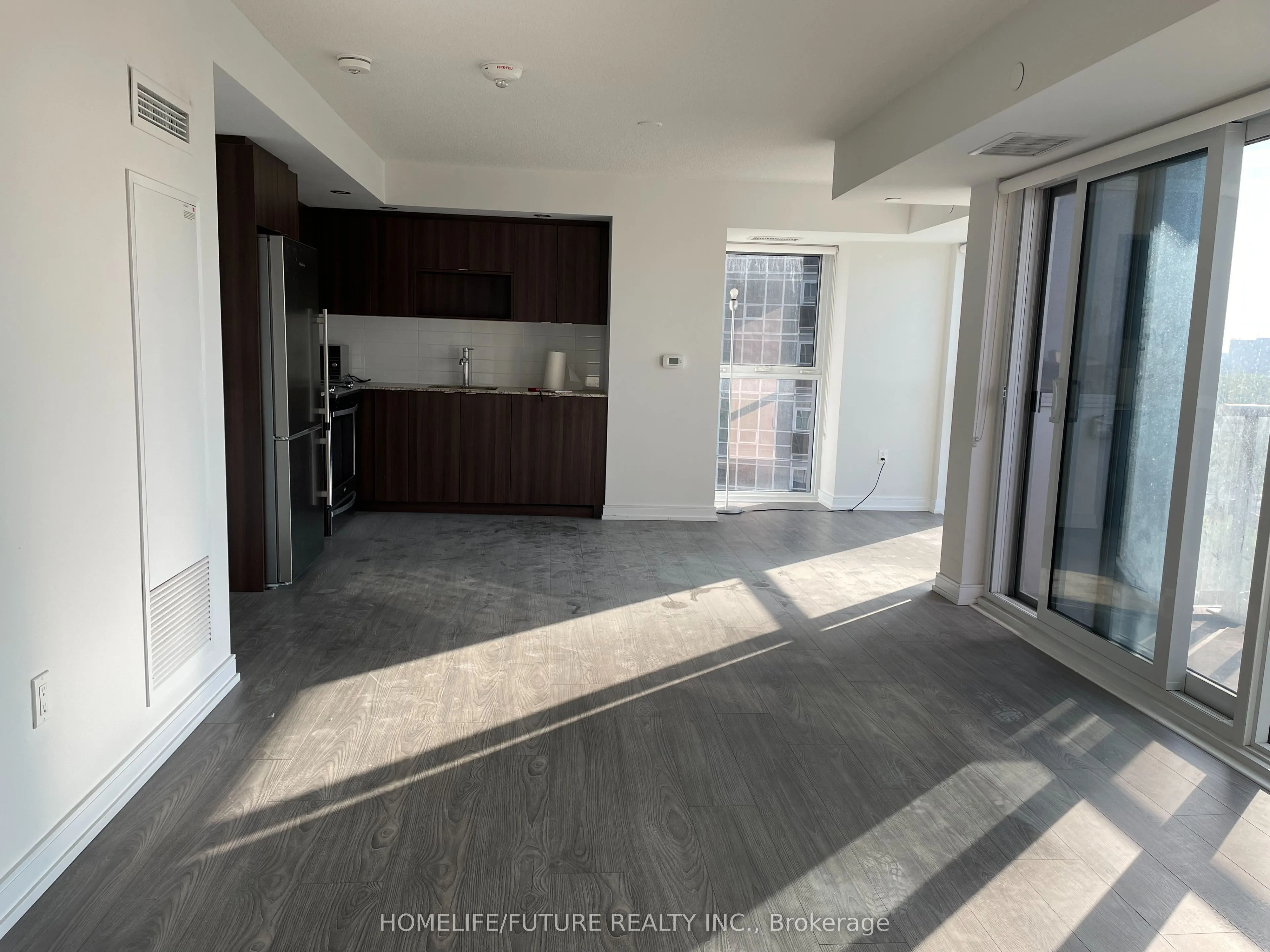 225 Village Green Square, #903