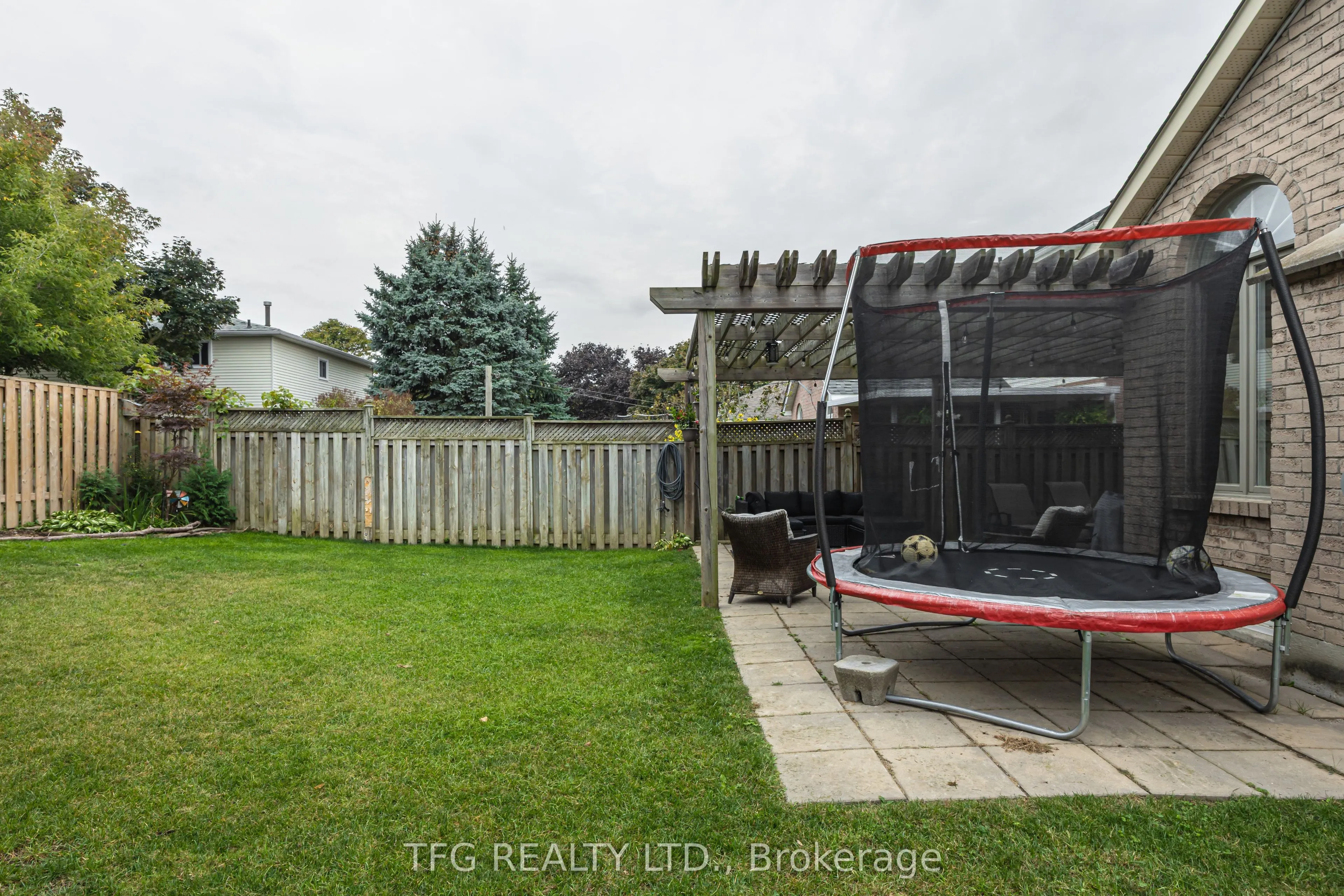 1213 Corsica Avenue