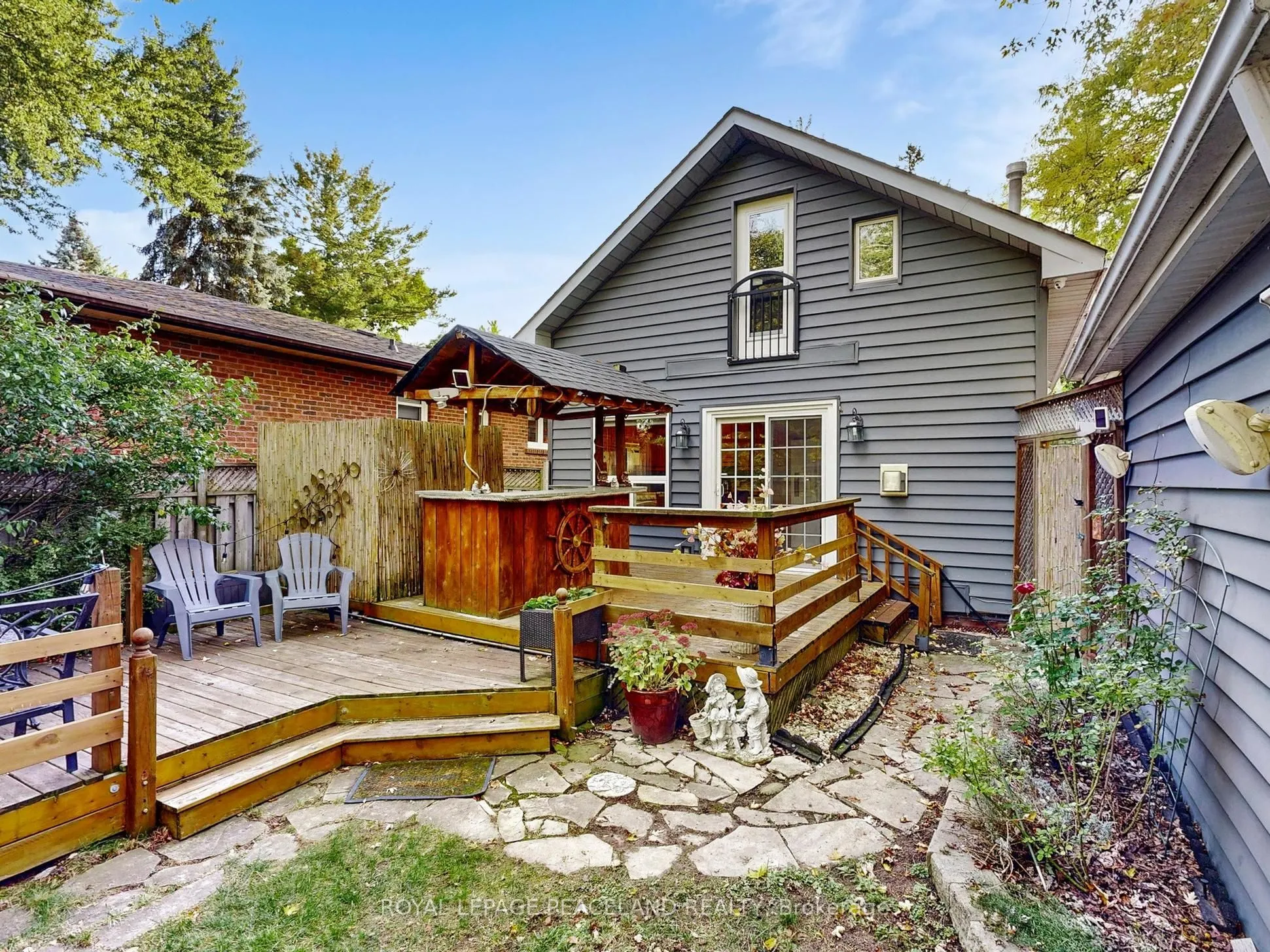 139 Scarboro Crescent
