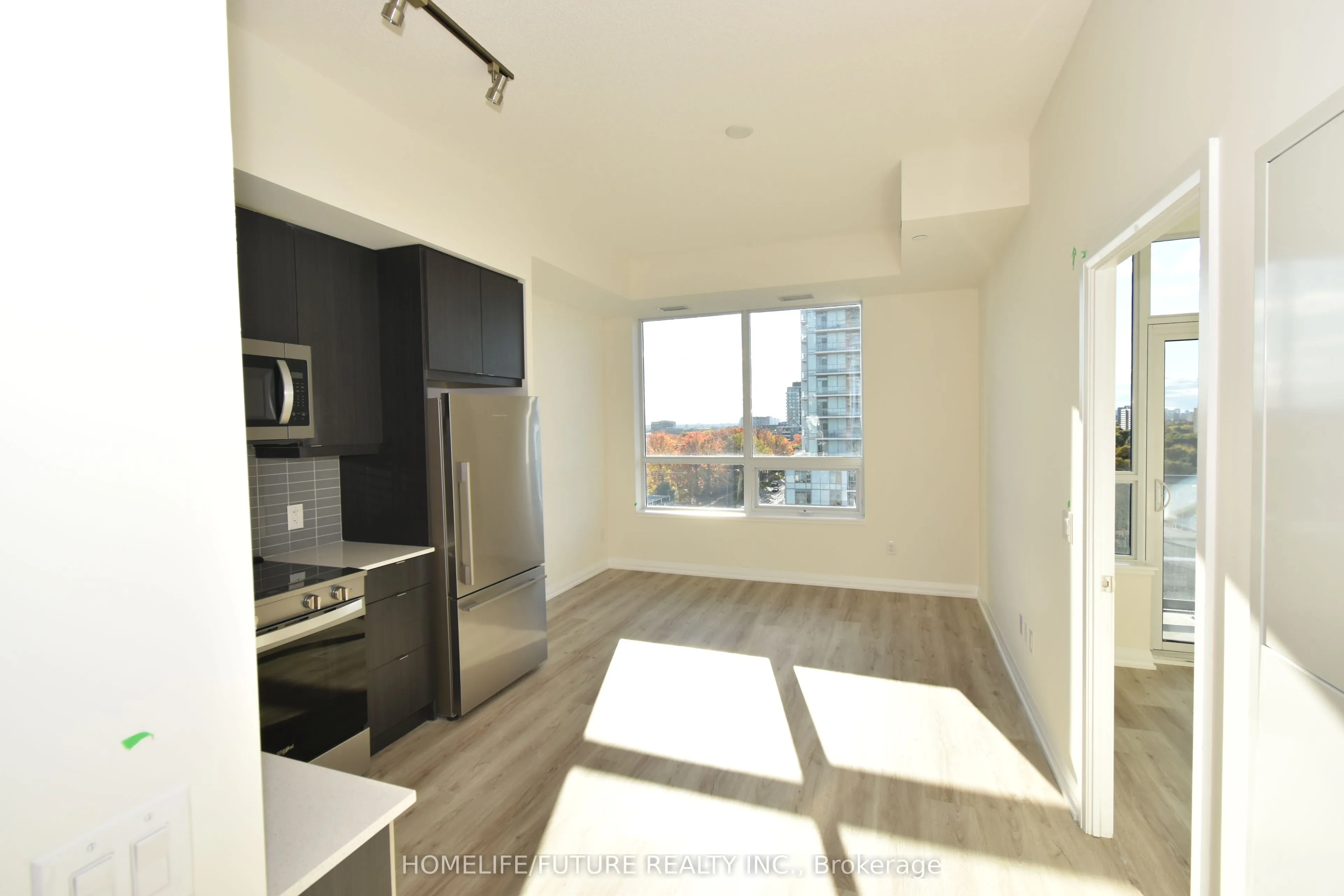3260 Sheppard Avenue E, #1010