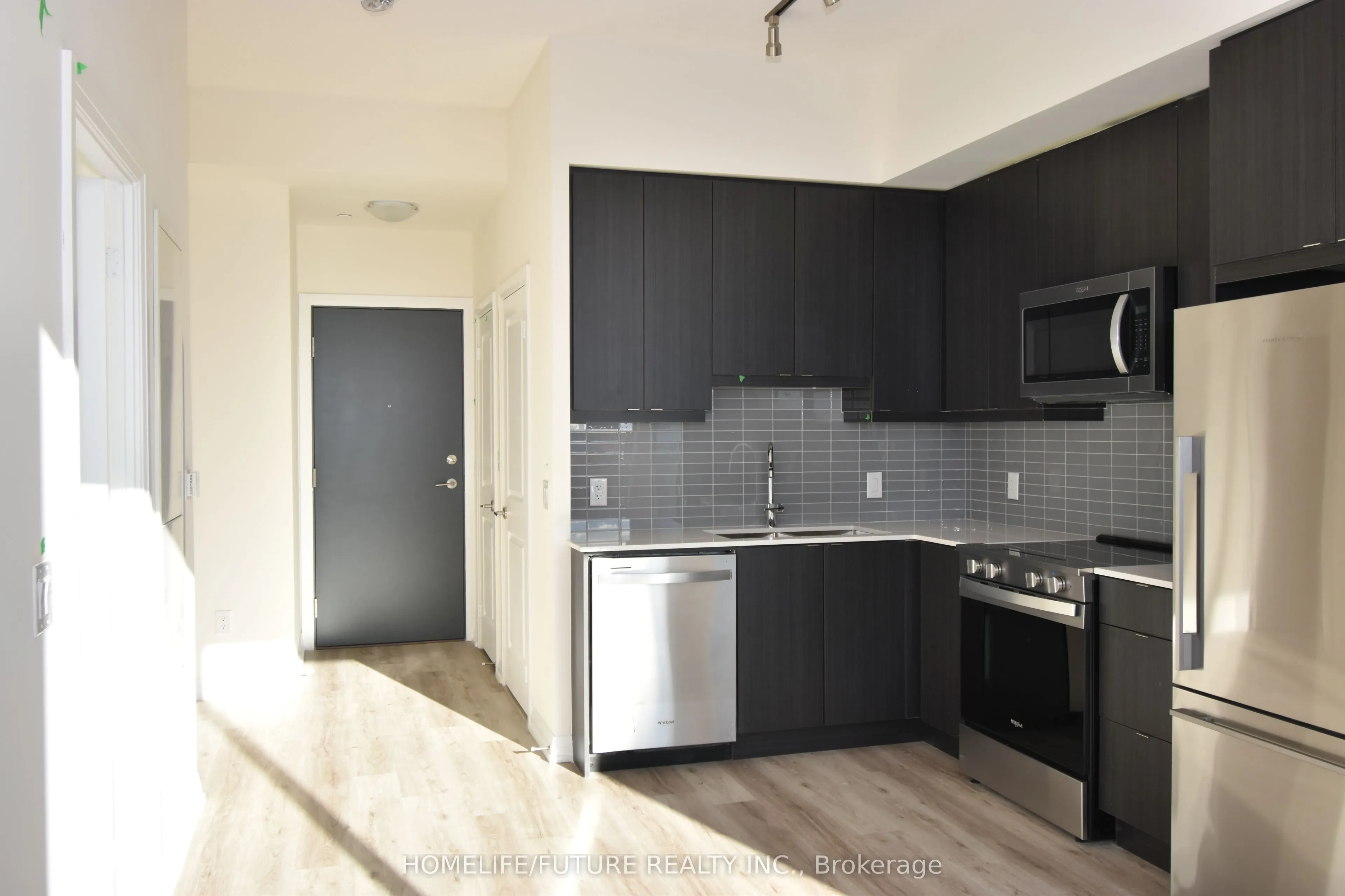 3260 Sheppard Avenue E, #1010