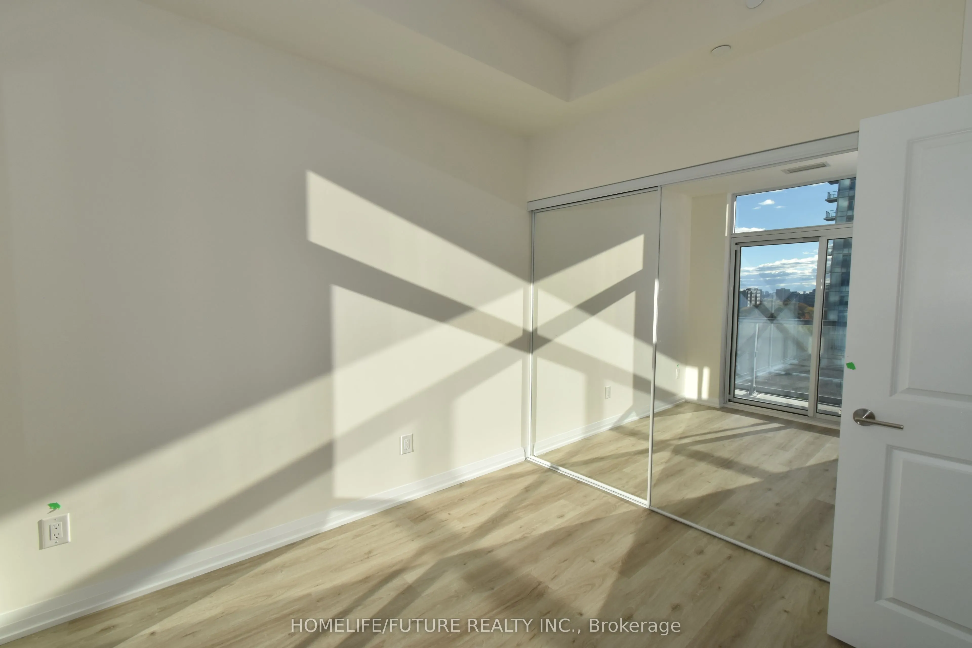 3260 Sheppard Avenue E, #1010