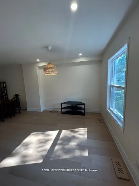 163 Hampton Avenue, #Upper