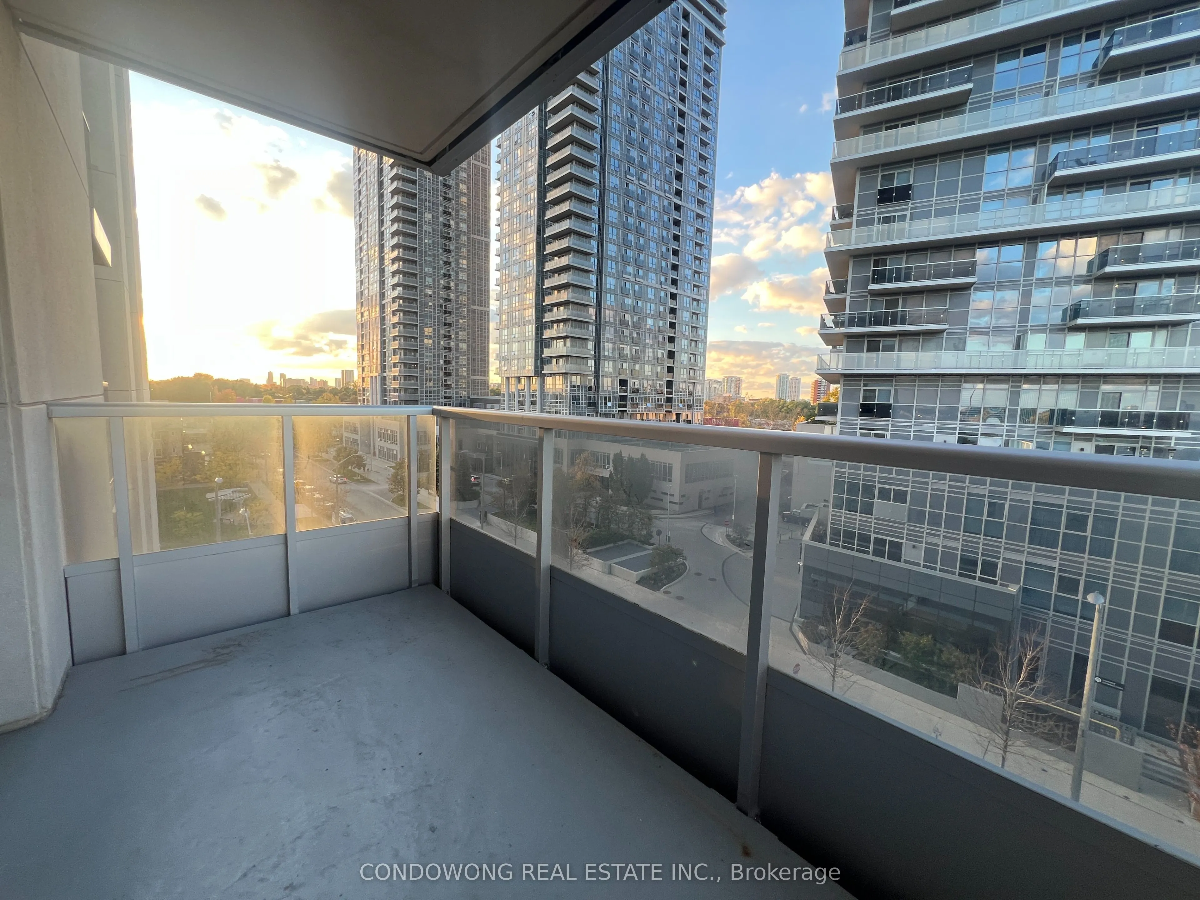181 Village Green Square, #620