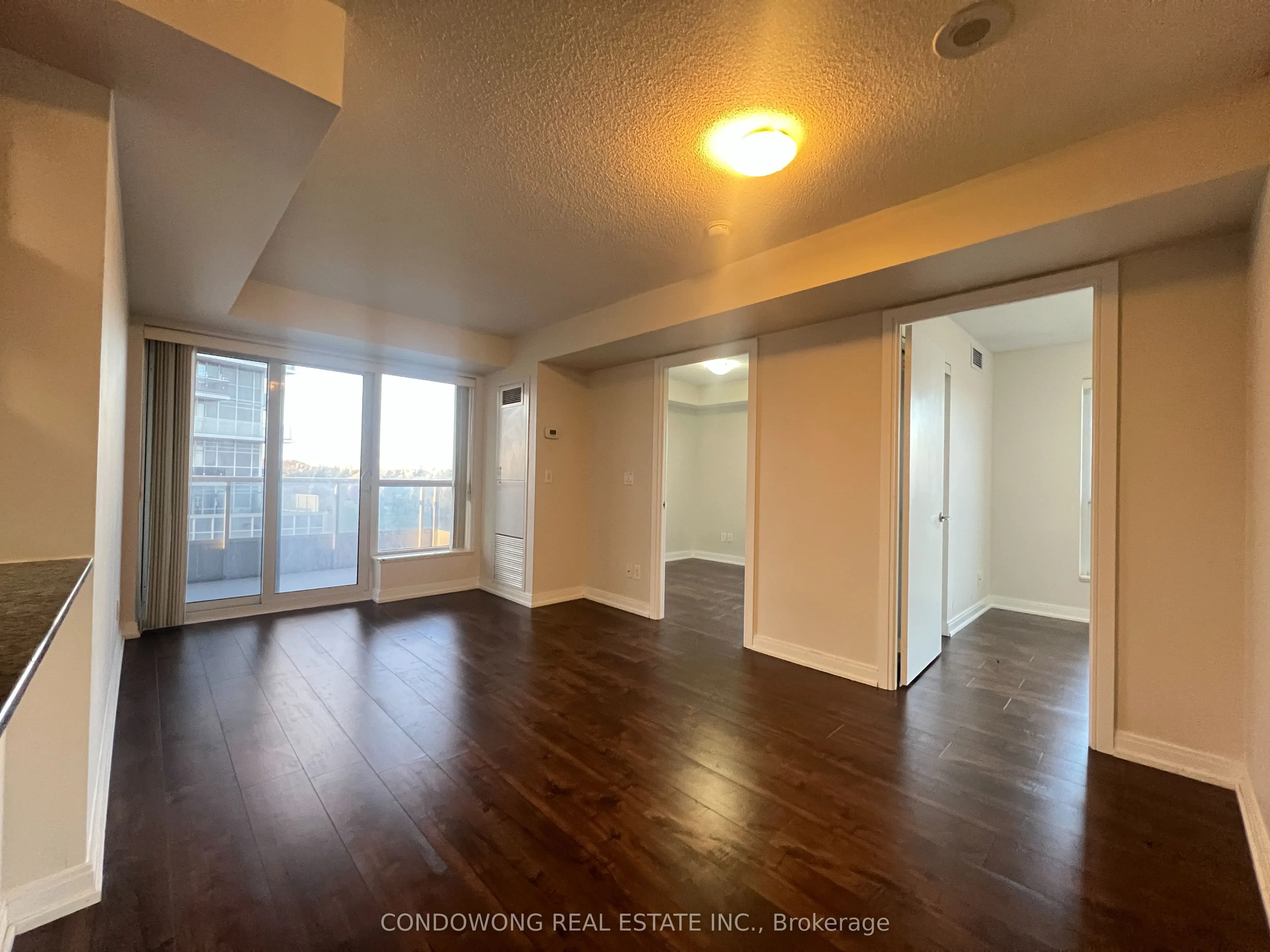 181 Village Green Square, #620