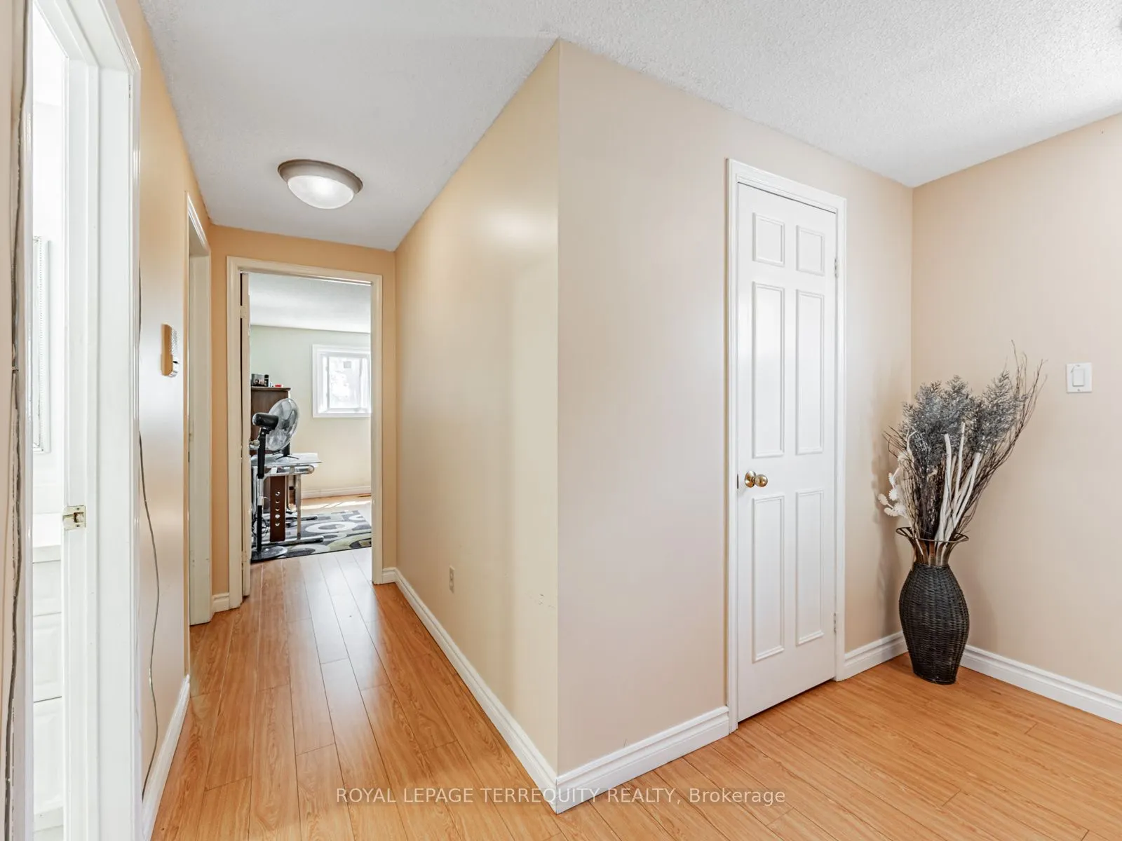 63 Rotherglen Road S