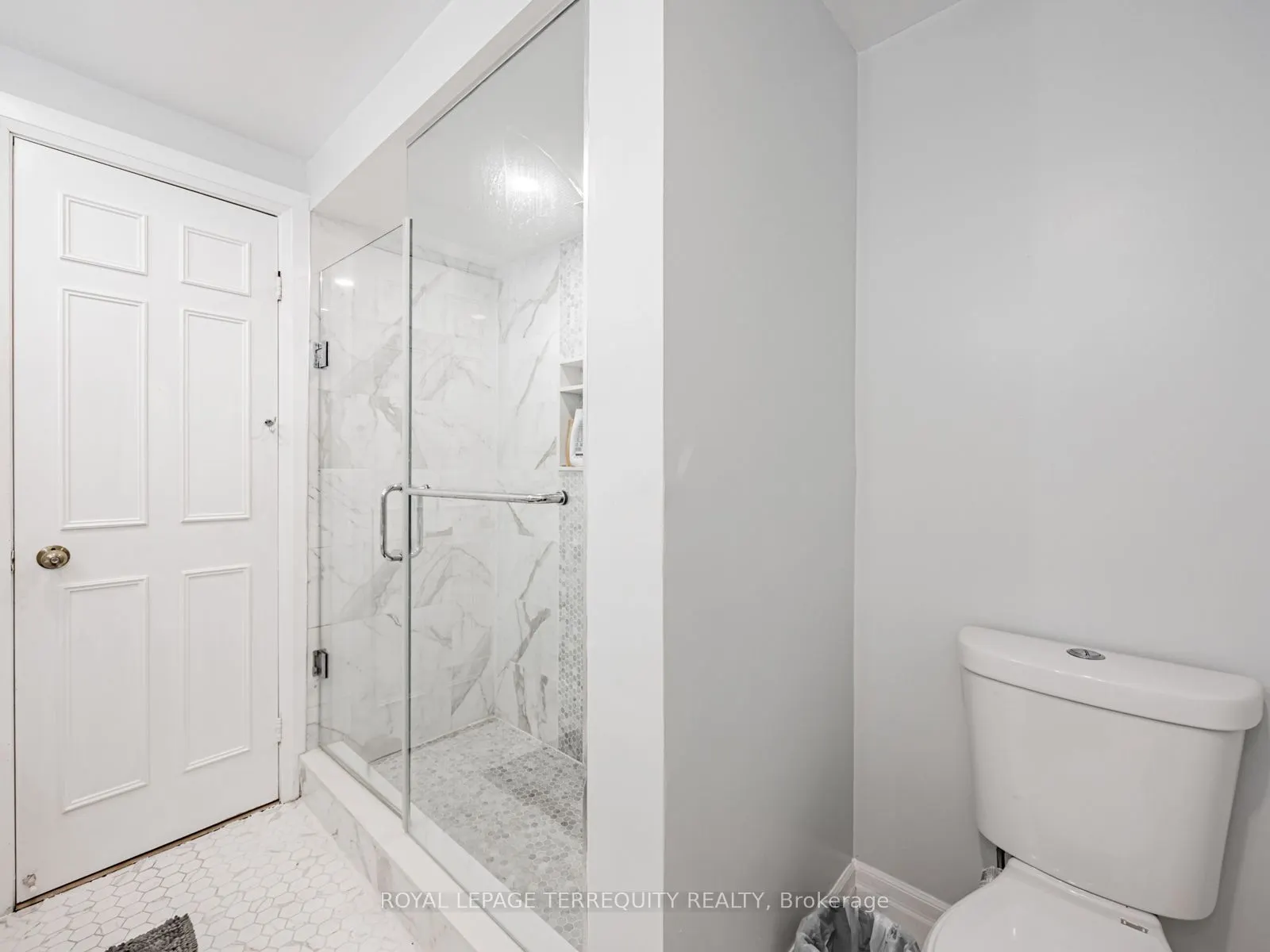 63 Rotherglen Road S