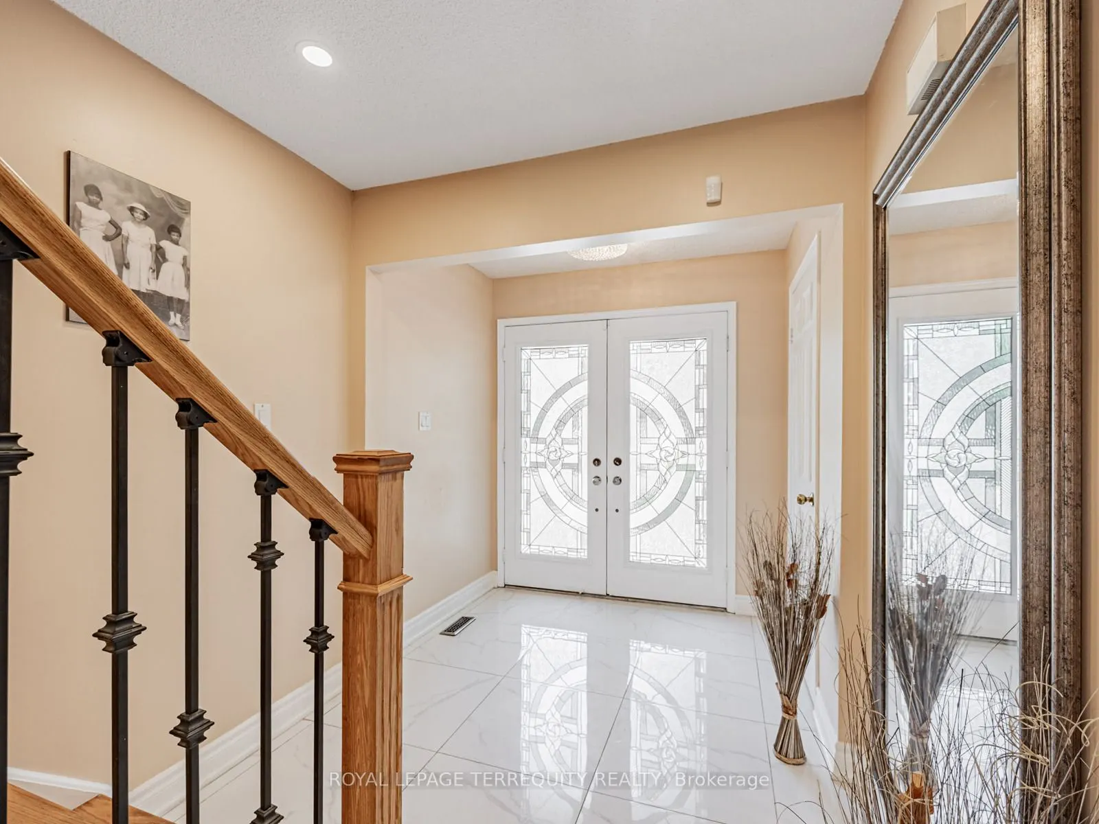 63 Rotherglen Road S