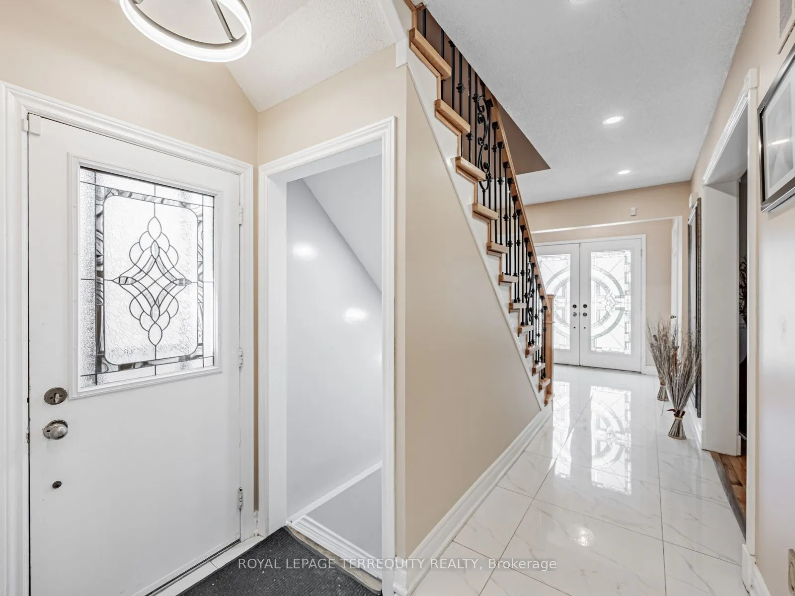 63 Rotherglen Road S