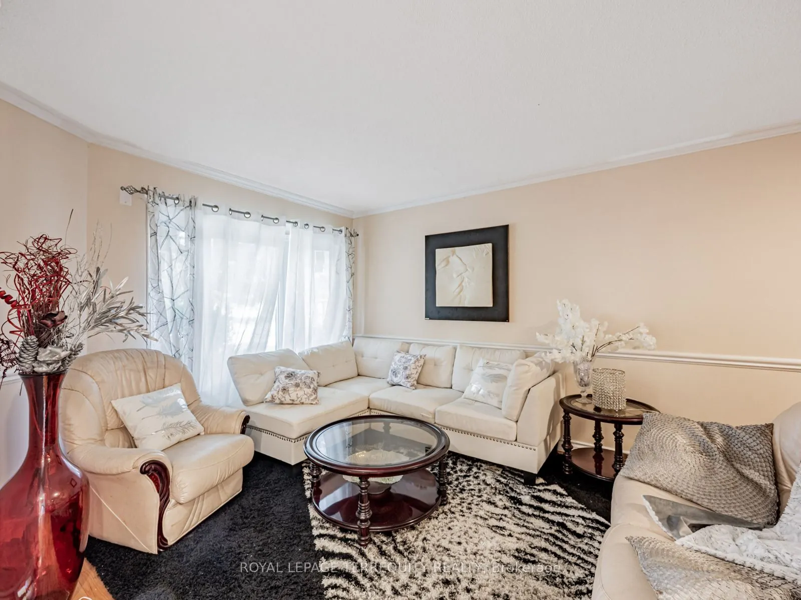 63 Rotherglen Road S