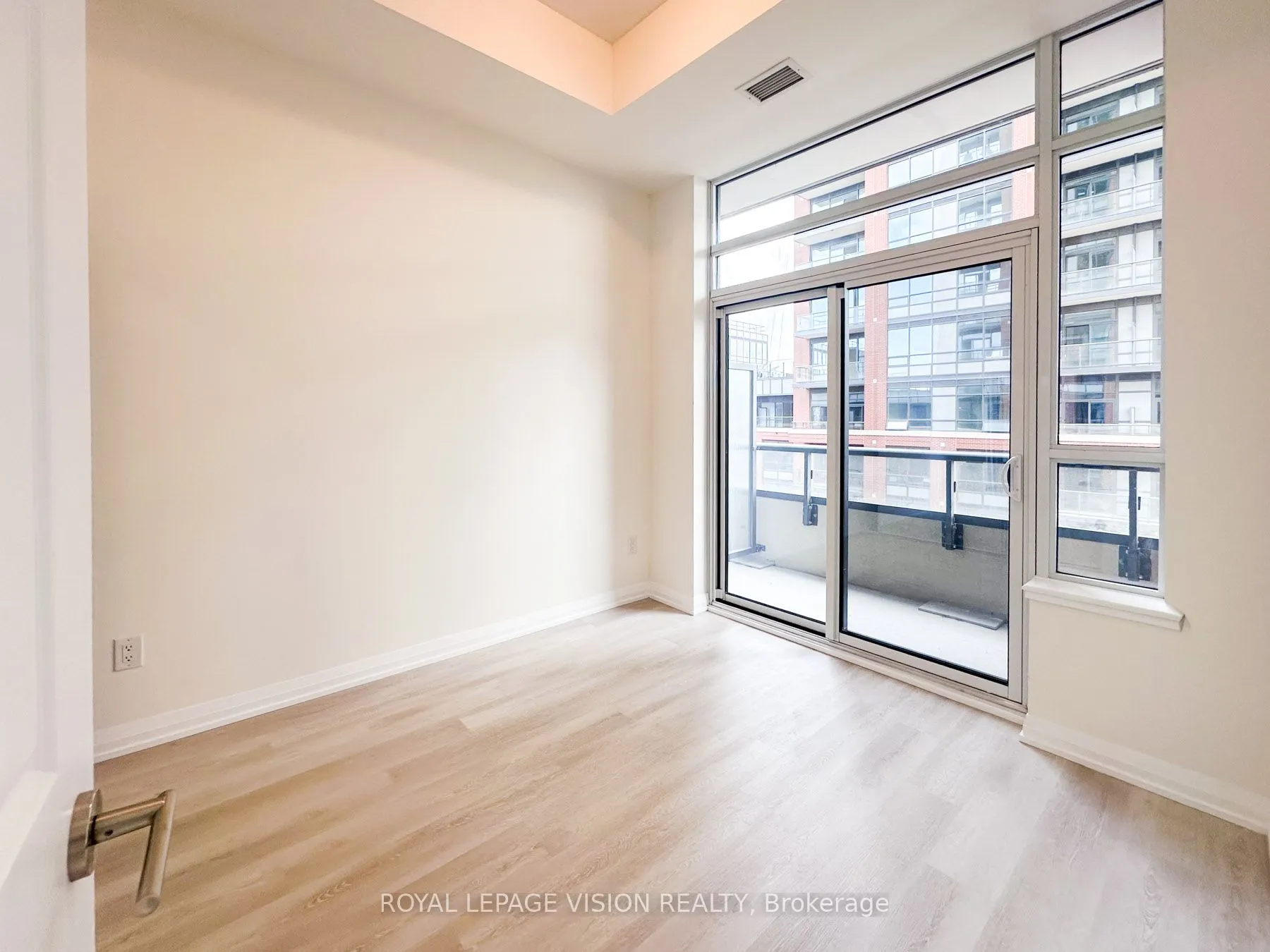 3260 Sheppard Avenue E, #909