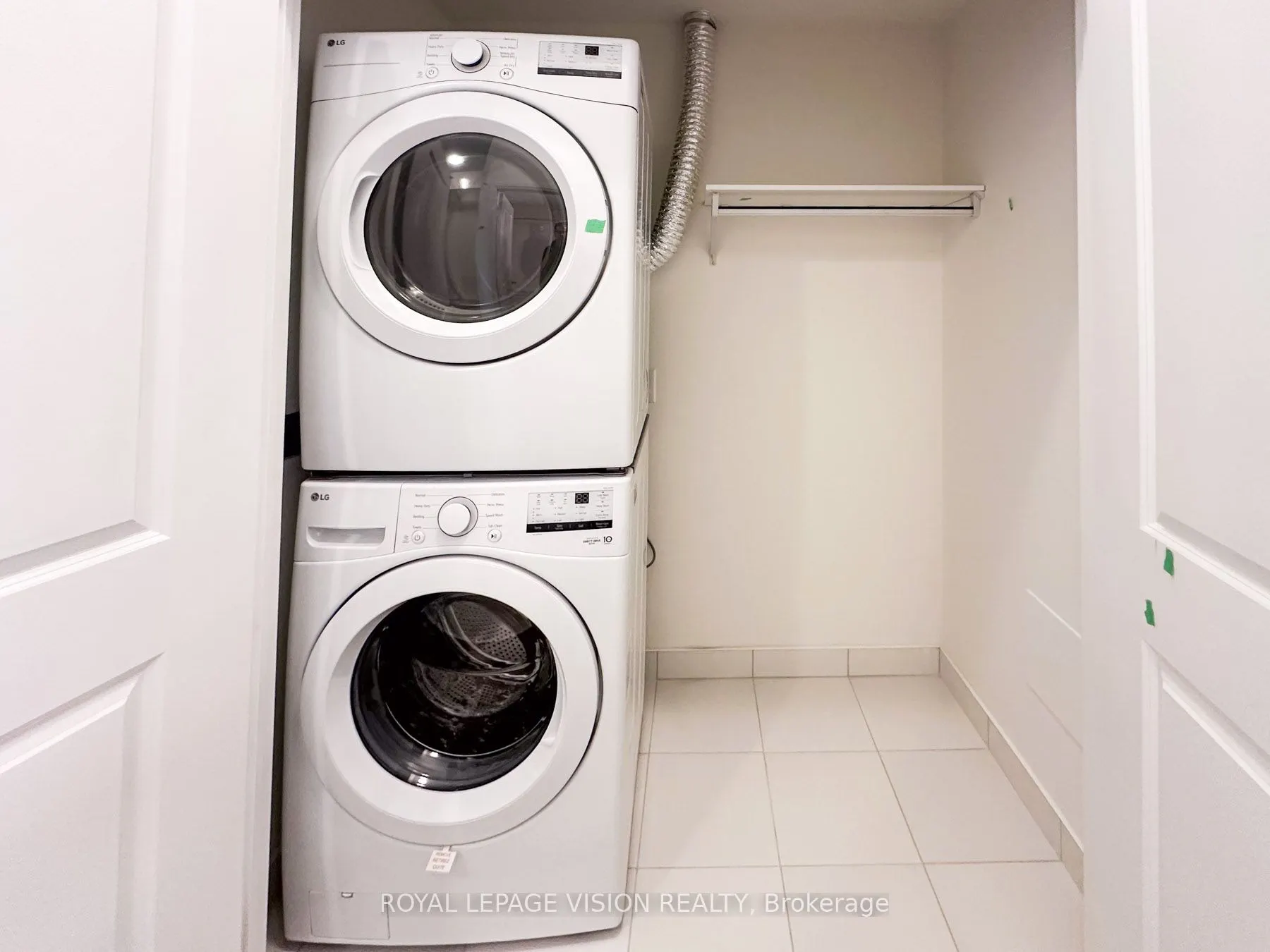 3260 Sheppard Avenue E, #909