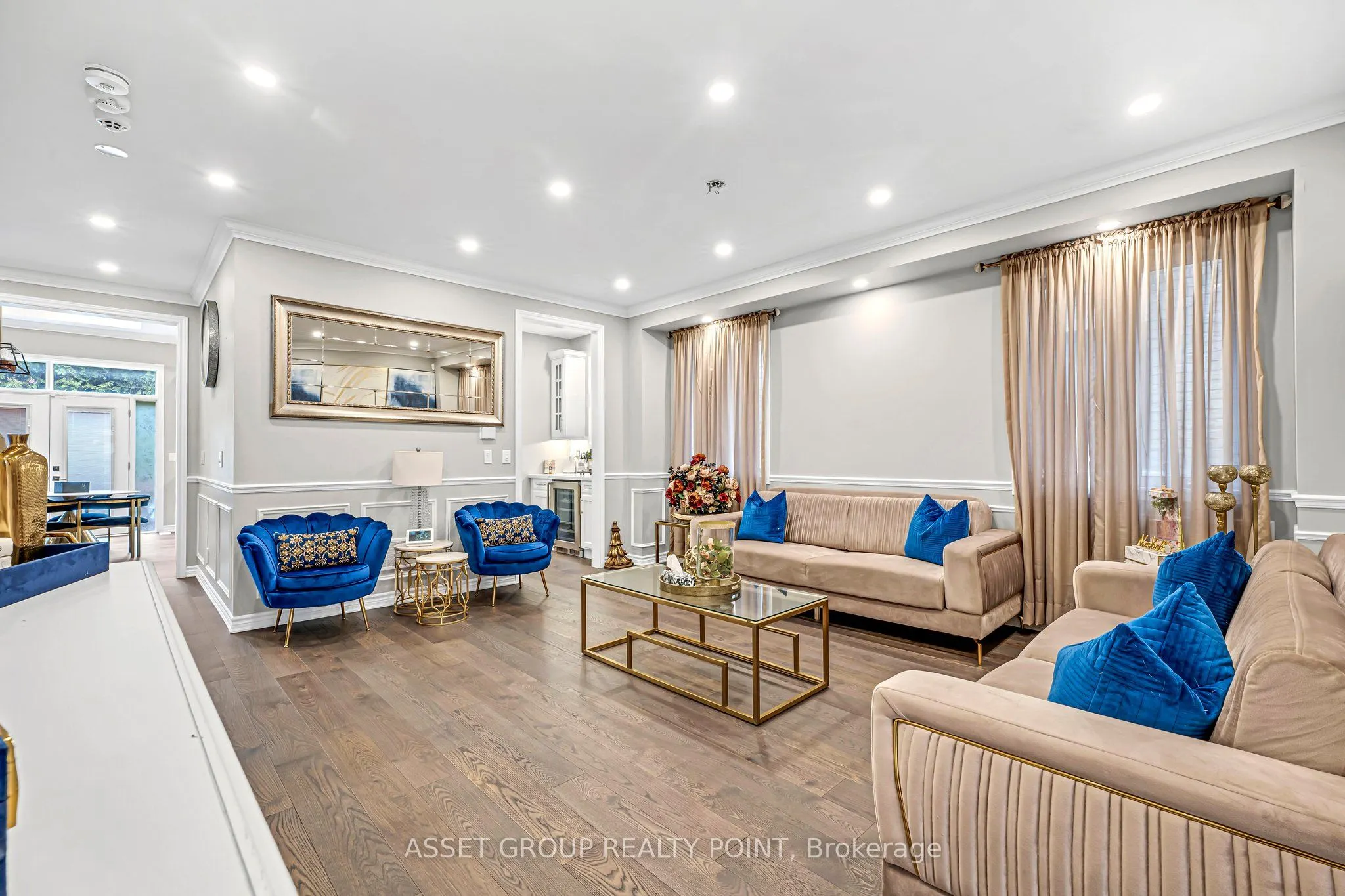 84 Bremner Street