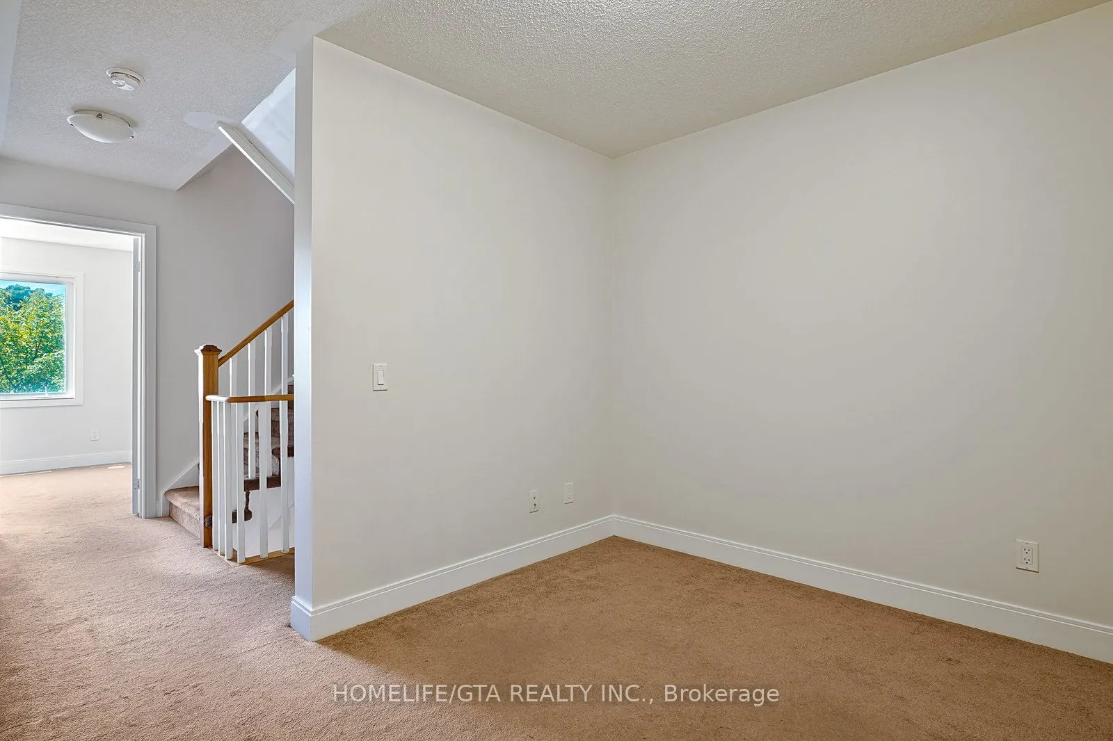 330 Village Green Square, #TH45