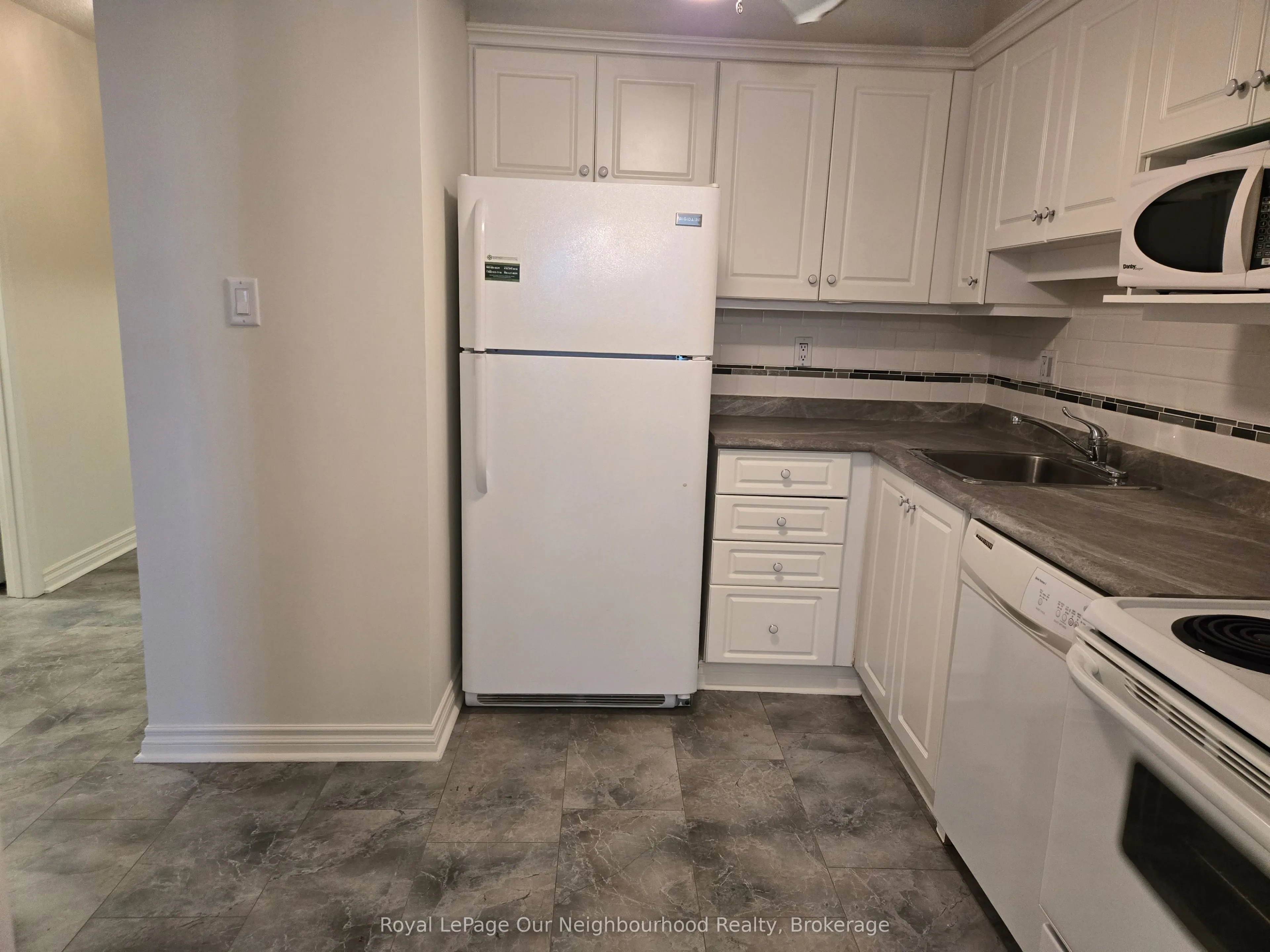 80 Athol Street E, #503