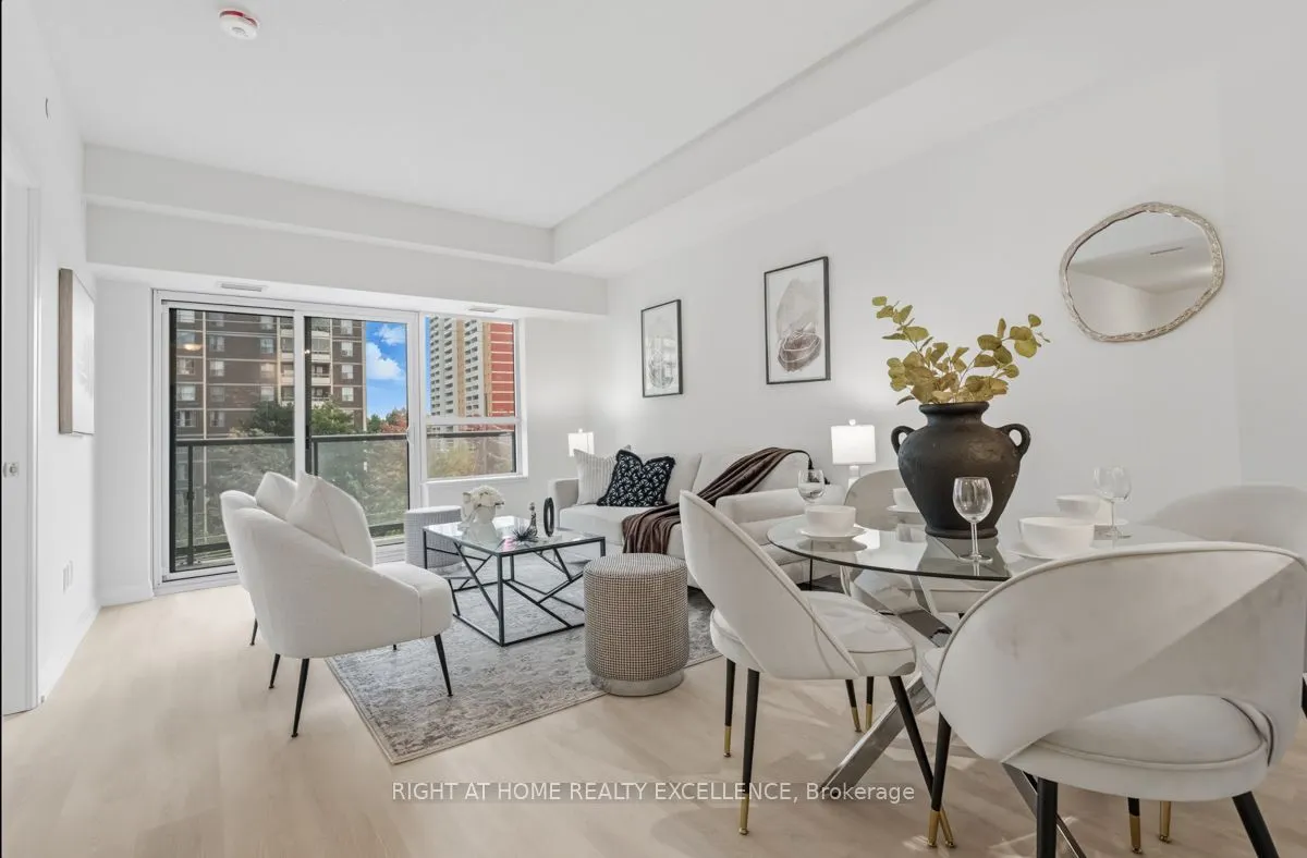 3260 SHEPPARD Avenue E, #411