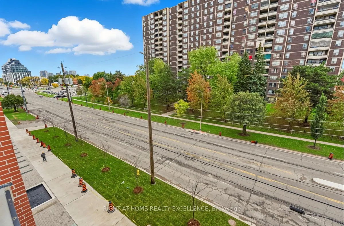 3260 SHEPPARD Avenue E, #411