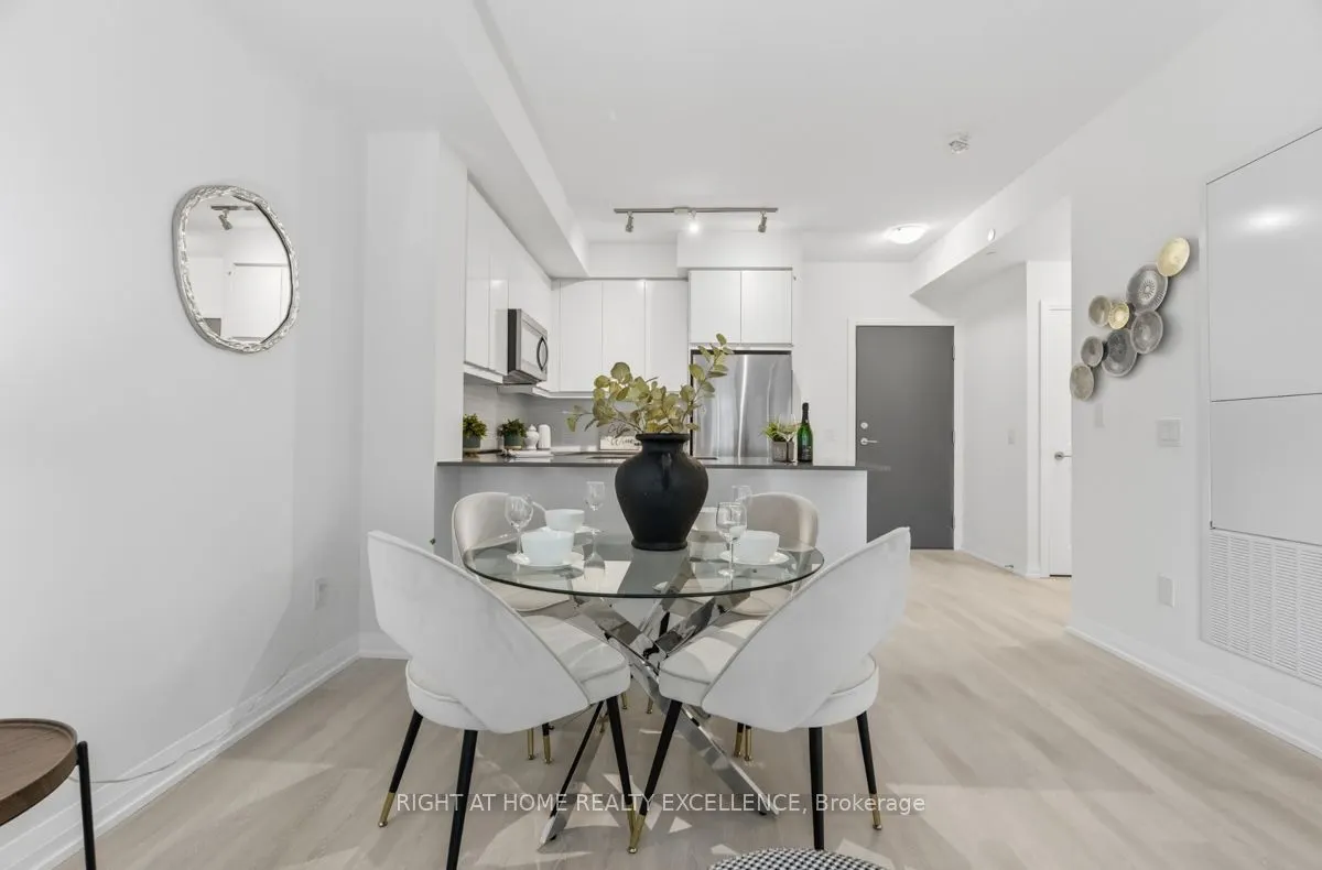 3260 SHEPPARD Avenue E, #411